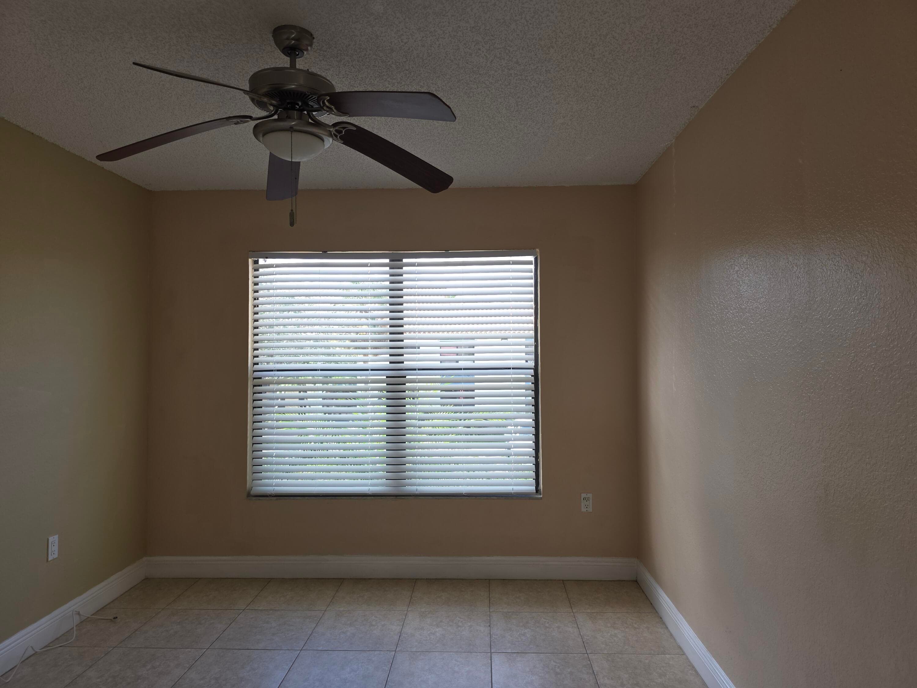 1542 Lake Crystal Drive H, West Palm Beach, FL 33411 13