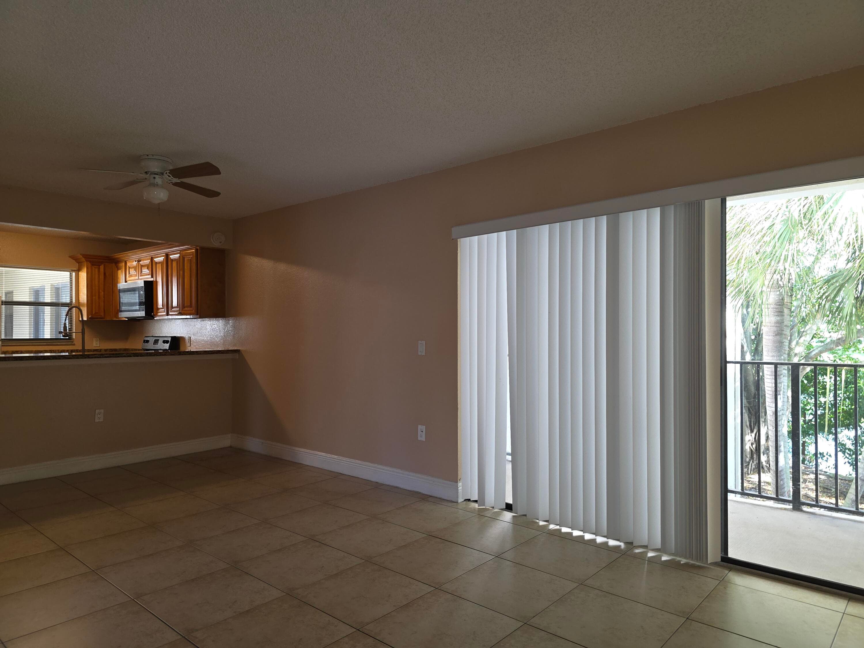 1542 Lake Crystal Drive H, West Palm Beach, FL 33411 21