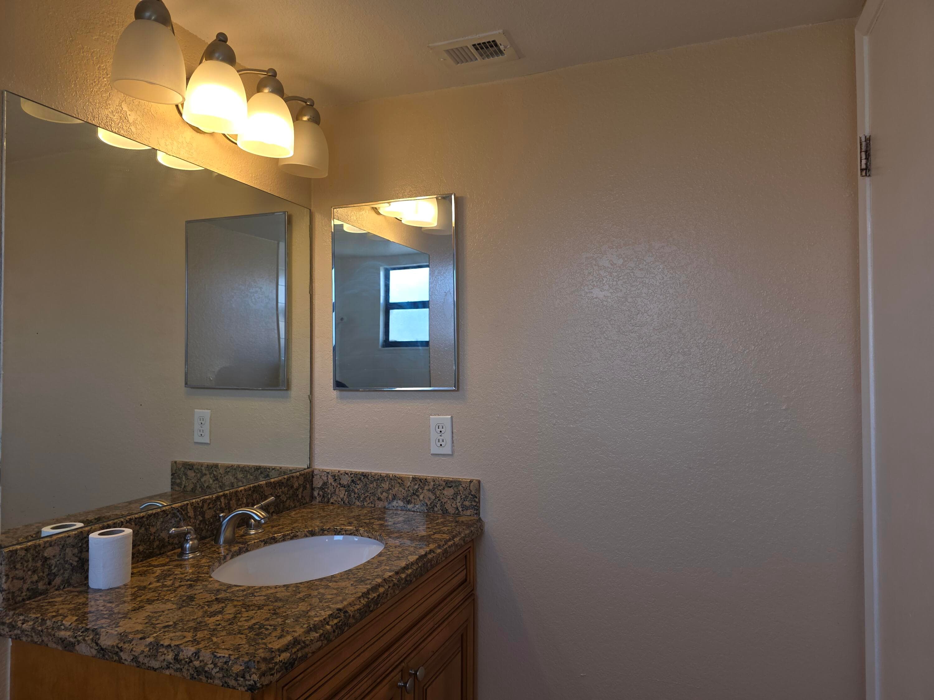 1542 Lake Crystal Drive H, West Palm Beach, FL 33411 26