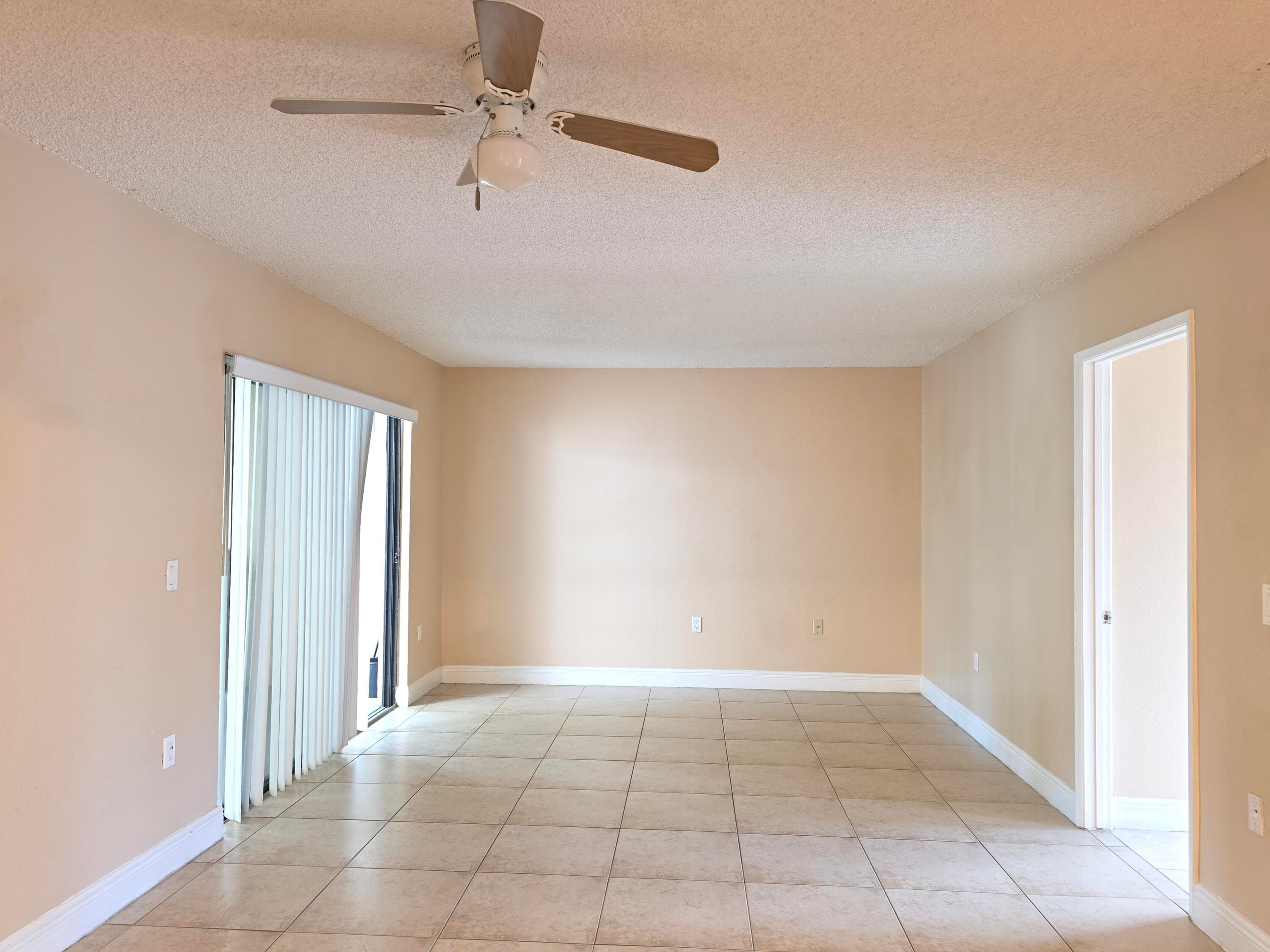 1542 Lake Crystal Drive H, West Palm Beach, FL 33411 33