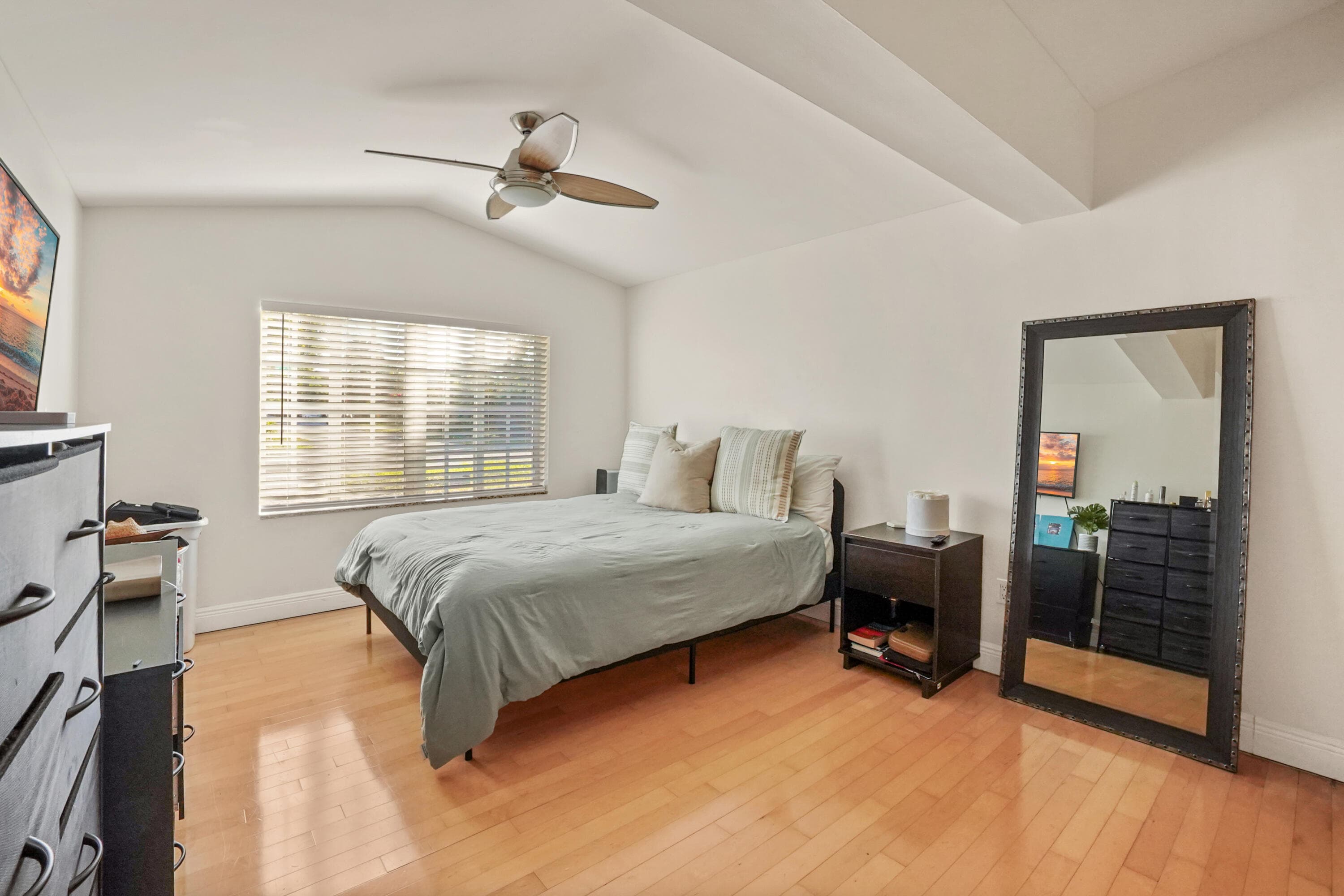 1401 NE 14th Street, Fort Lauderdale, FL 33304 11
