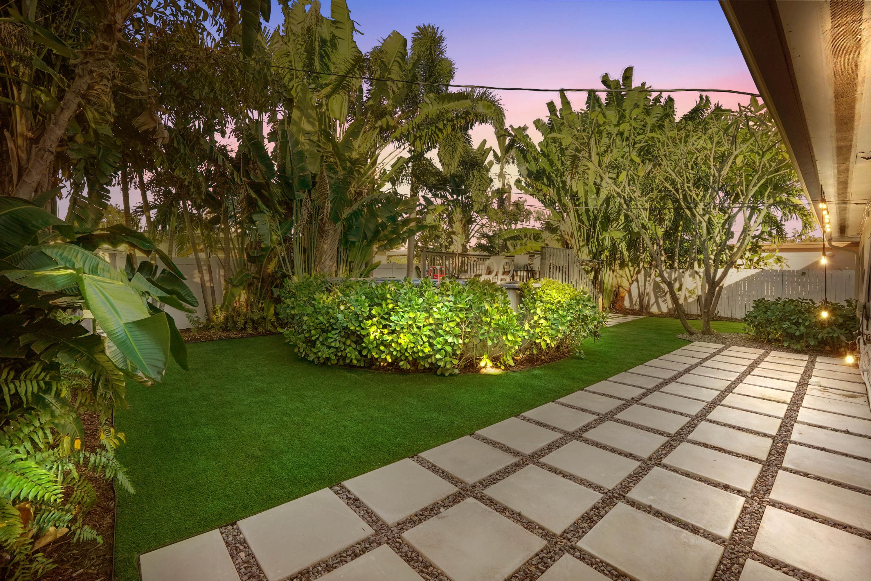 1401 NE 14th Street, Fort Lauderdale, FL 33304 3