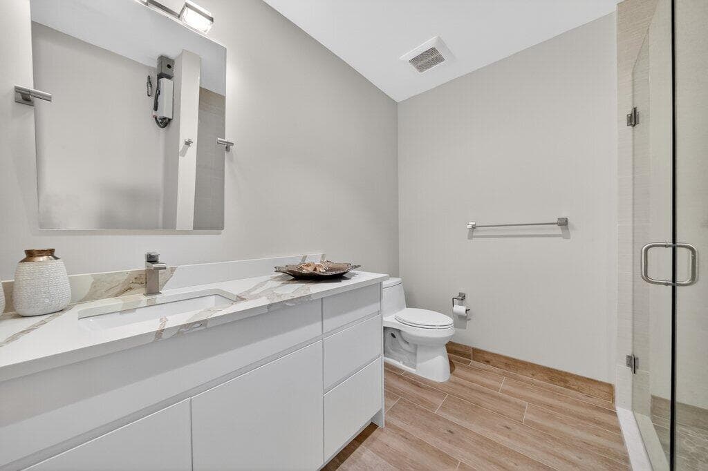 41 SW Seminole Street 304, Stuart, FL 34994 6