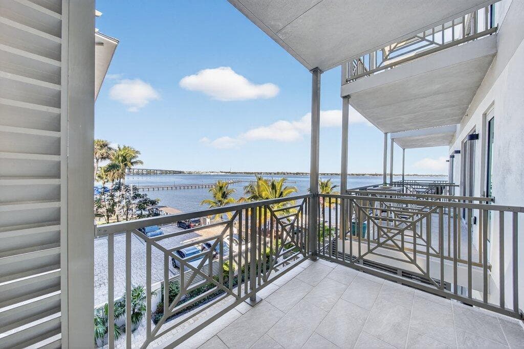41 SW Seminole Street 304, Stuart, FL 34994 15