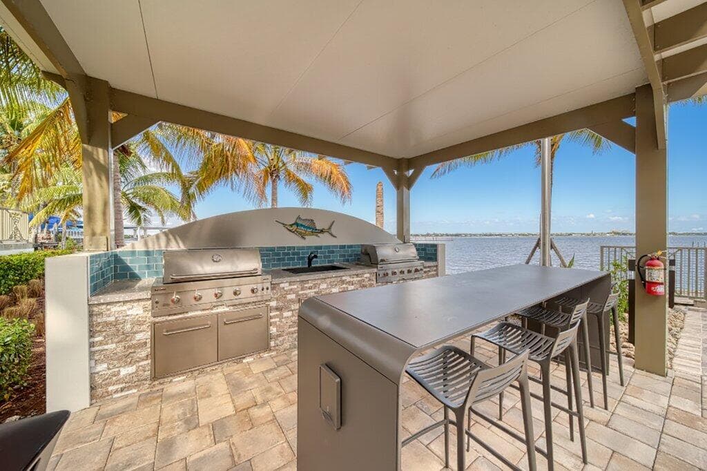 41 SW Seminole Street 304, Stuart, FL 34994 21