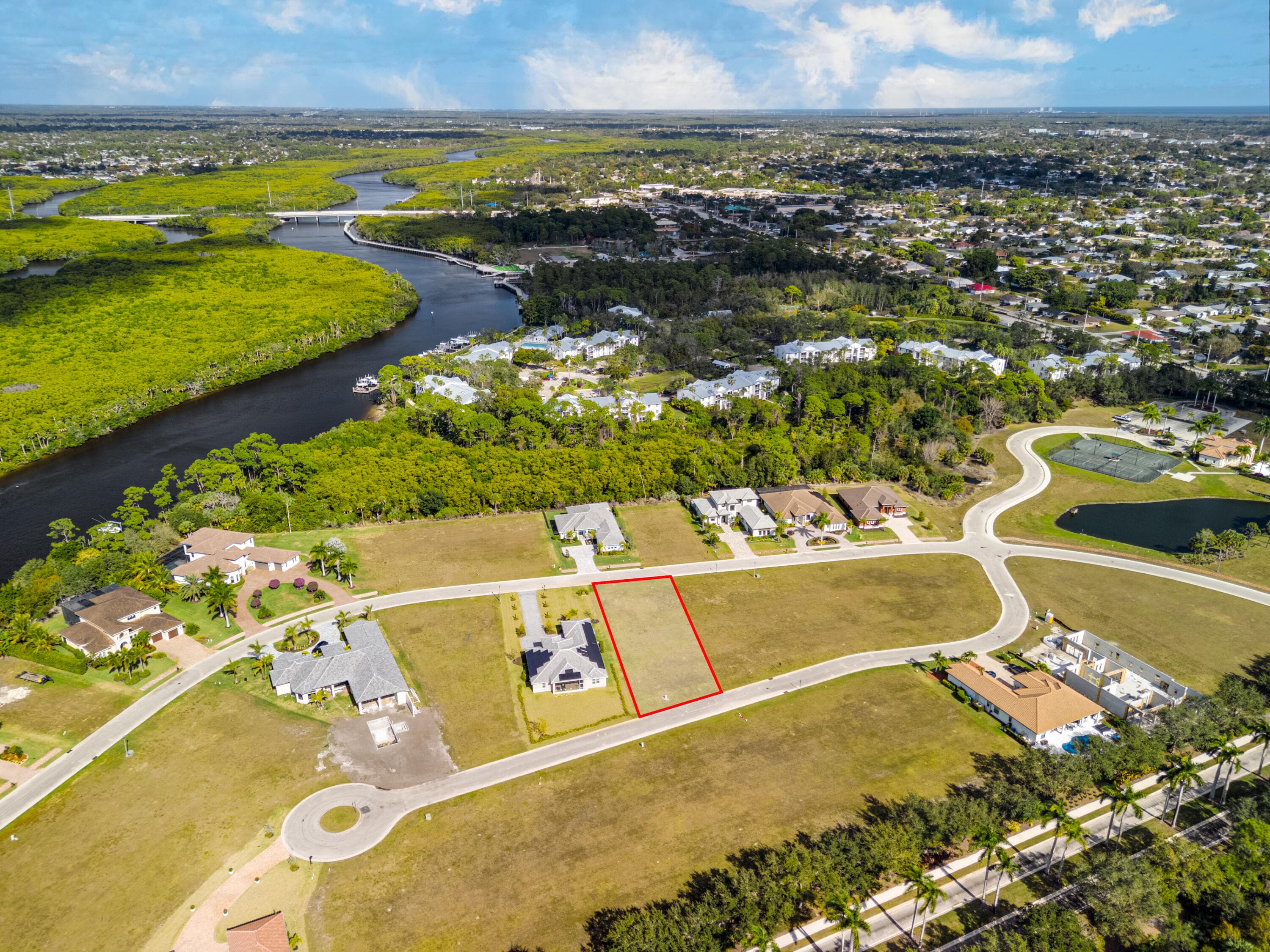 135 SE Via Lago Garda, Port St. Lucie, FL 34952 8
