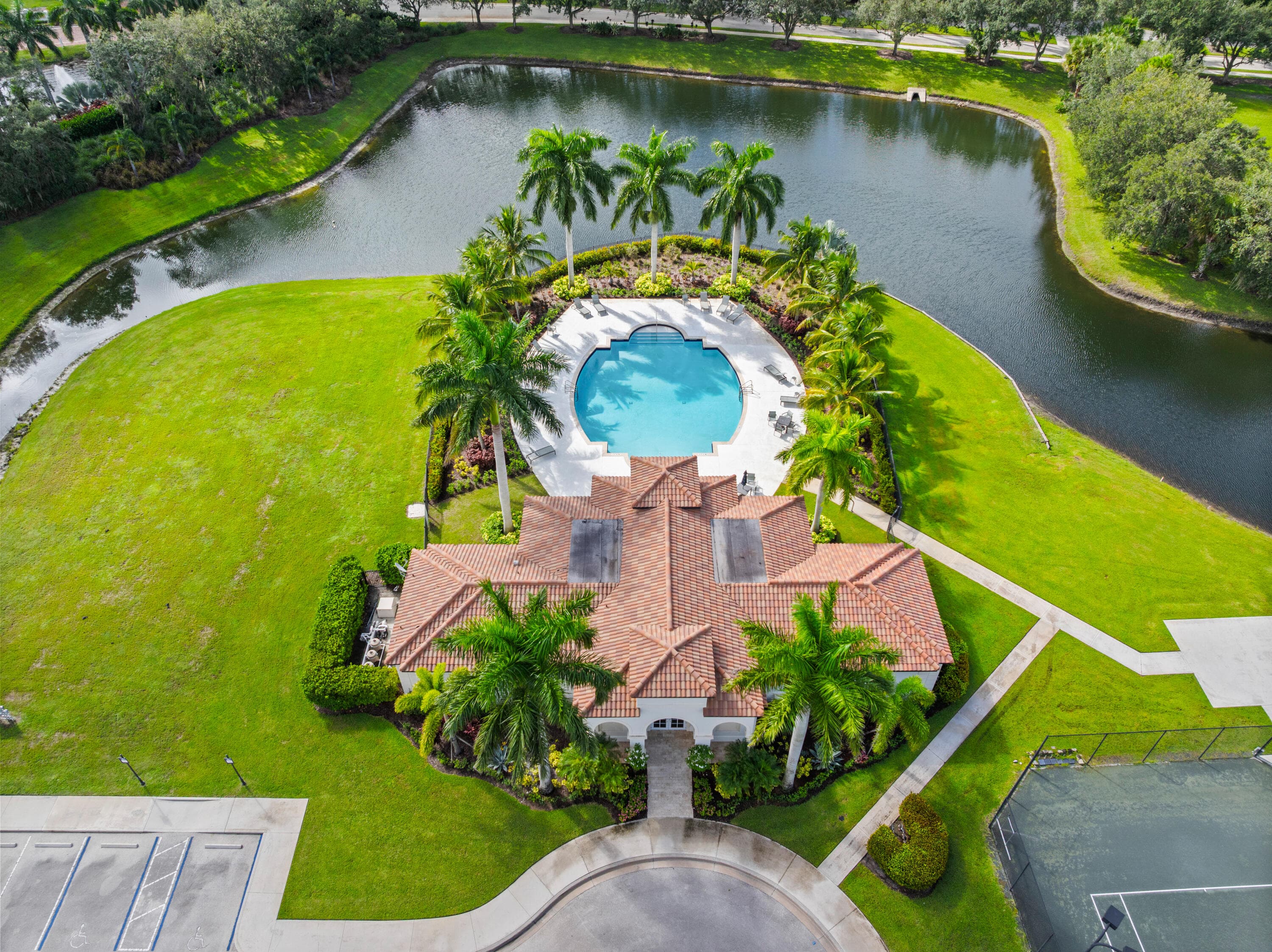 135 SE Via Lago Garda, Port St. Lucie, FL 34952 12