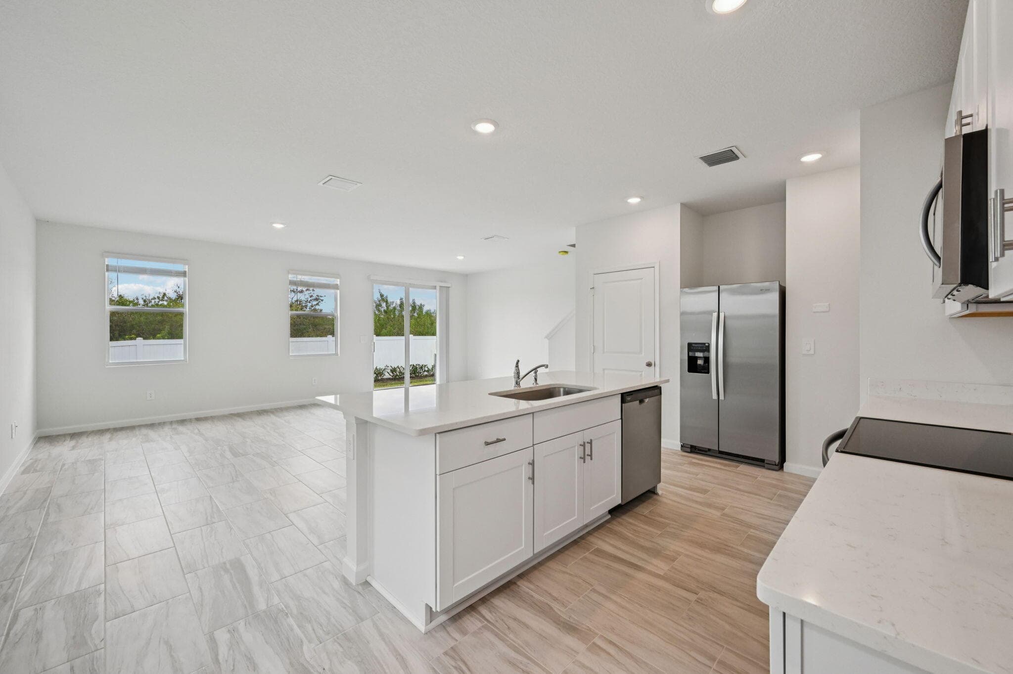 568 Salisbury Circle, Fort Pierce, FL 34982 11