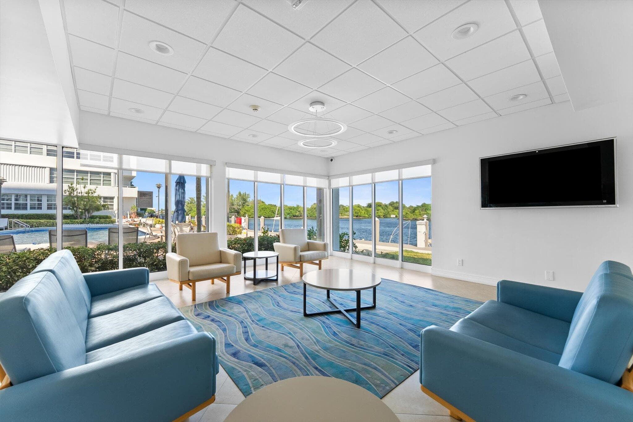 1160 N Federal Highway 221, Fort Lauderdale, FL 33304 45
