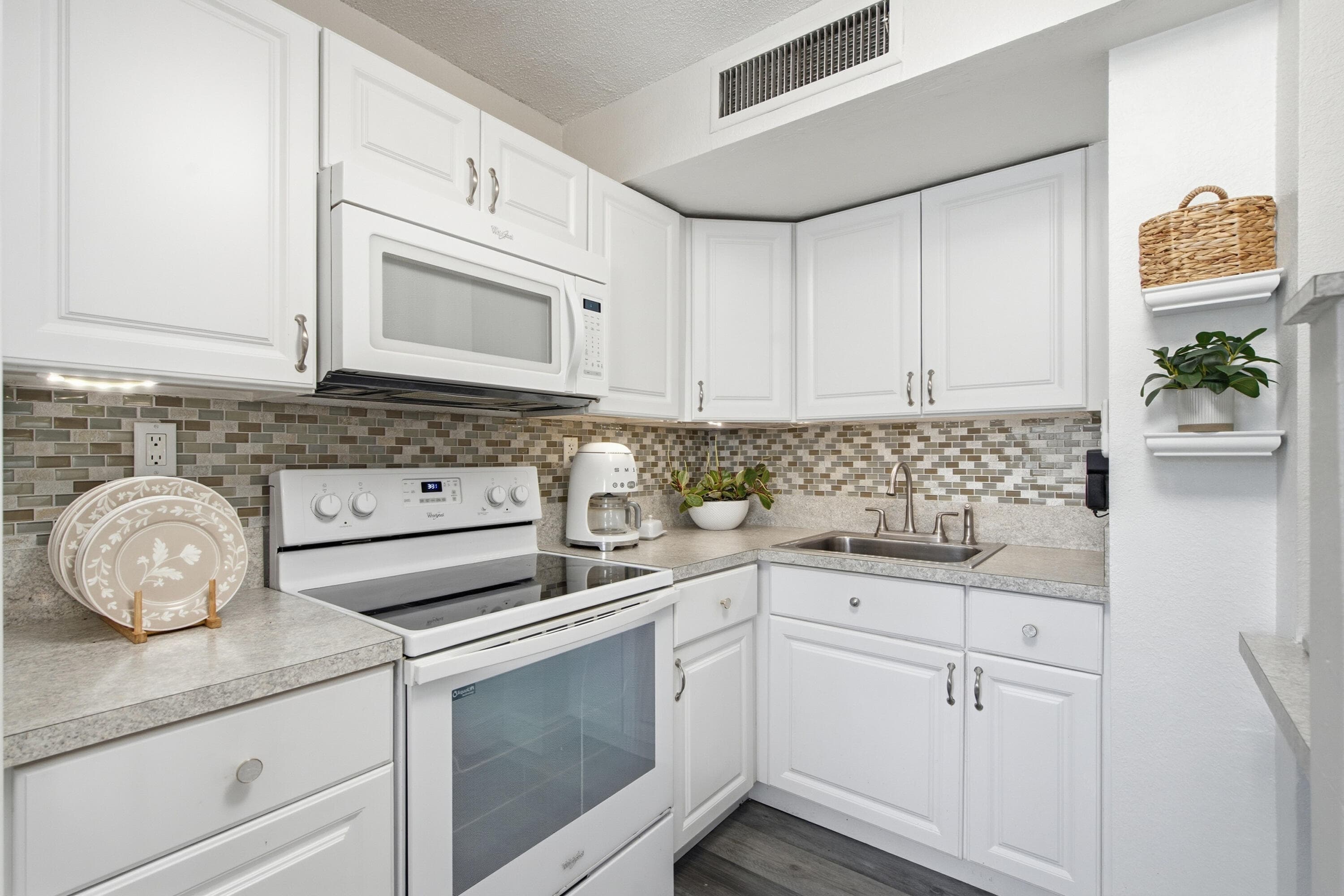 1200 Colonnades Drive 102, Fort Pierce, FL 34949 13