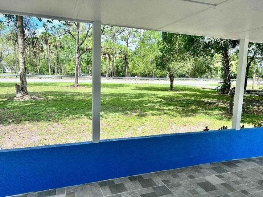 2410 S Brocksmith Road, Fort Pierce, FL 34945 4