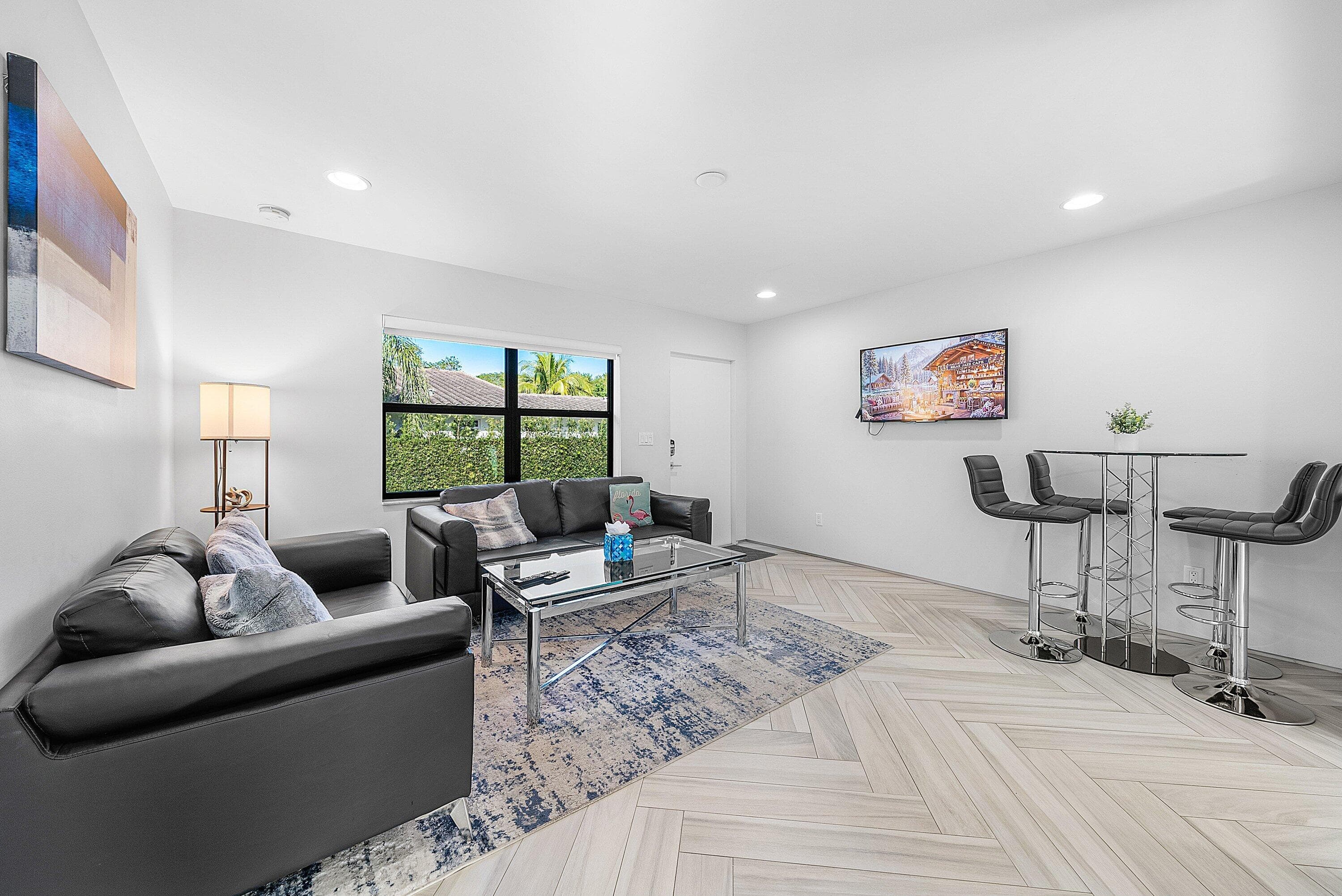 215 N Swinton Avenue, Delray Beach, FL 33444 9