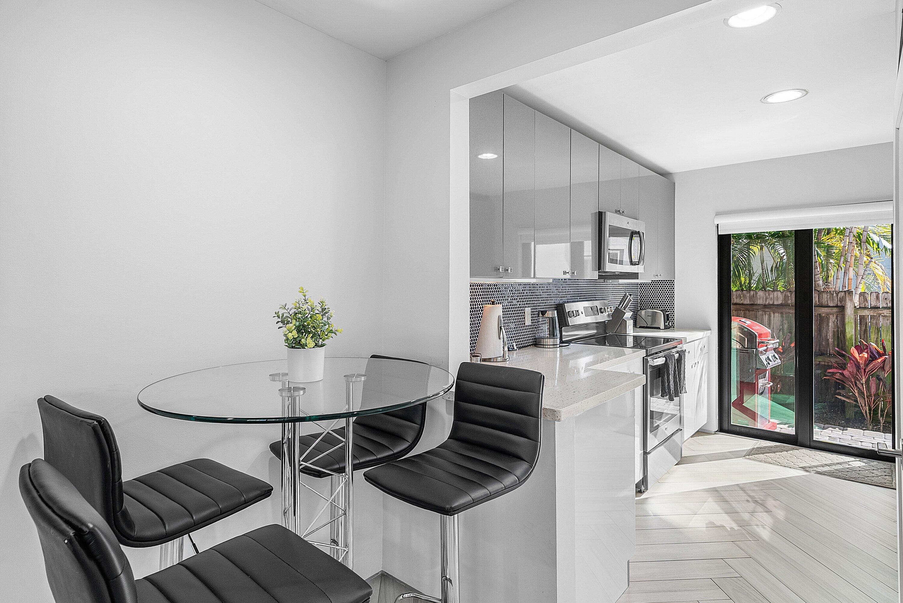 215 N Swinton Avenue, Delray Beach, FL 33444 11