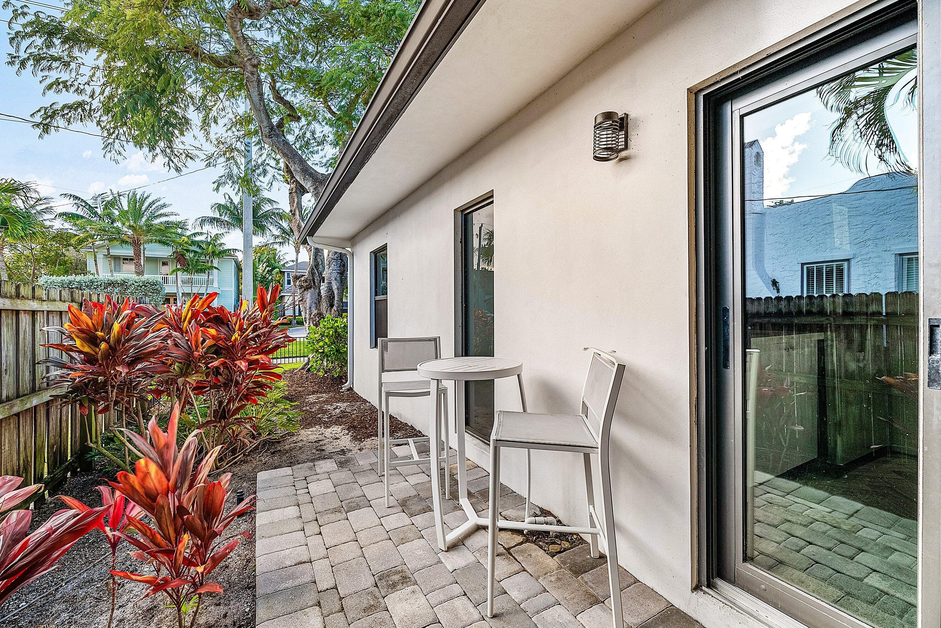 215 N Swinton Avenue, Delray Beach, FL 33444 21