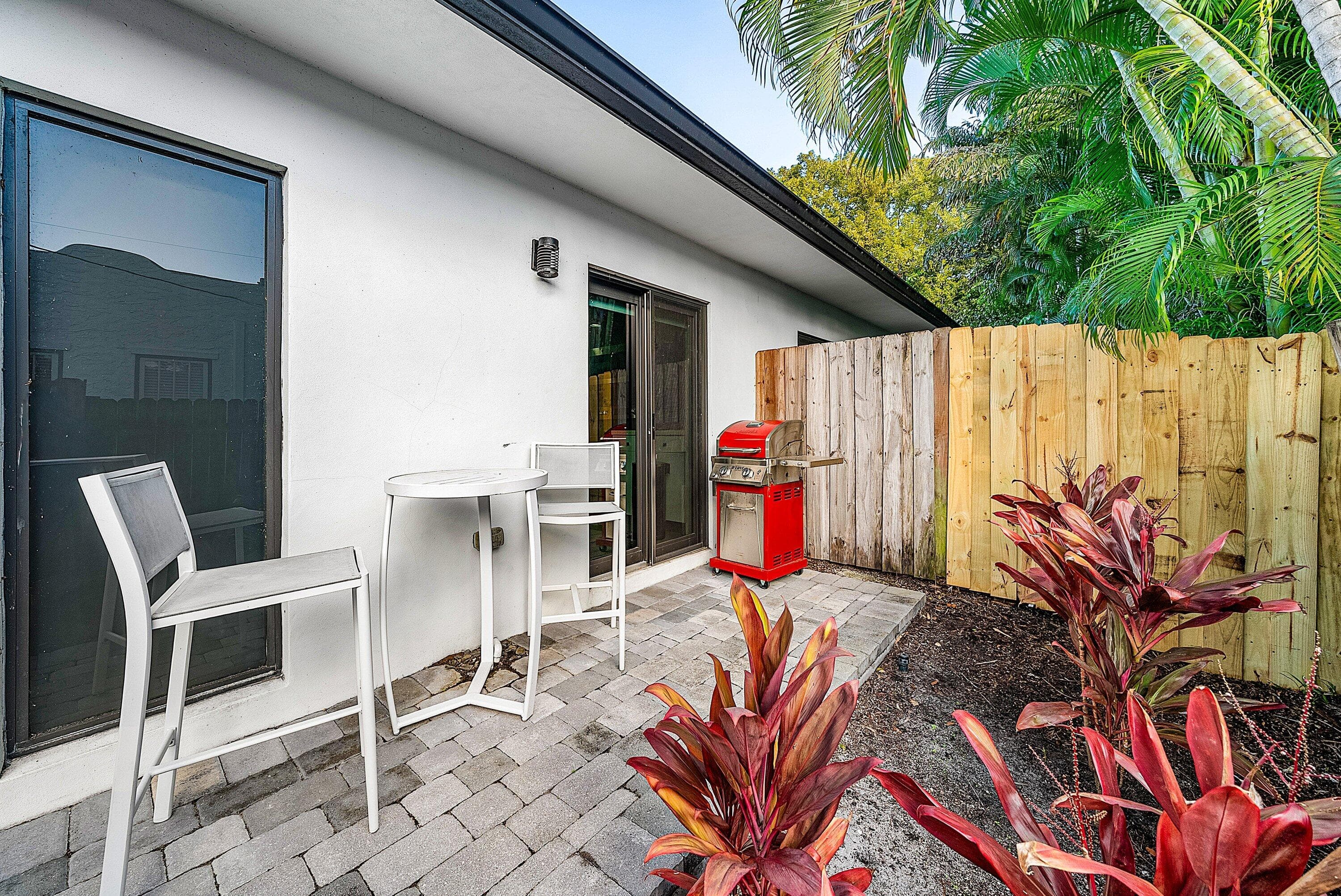 215 N Swinton Avenue, Delray Beach, FL 33444 22