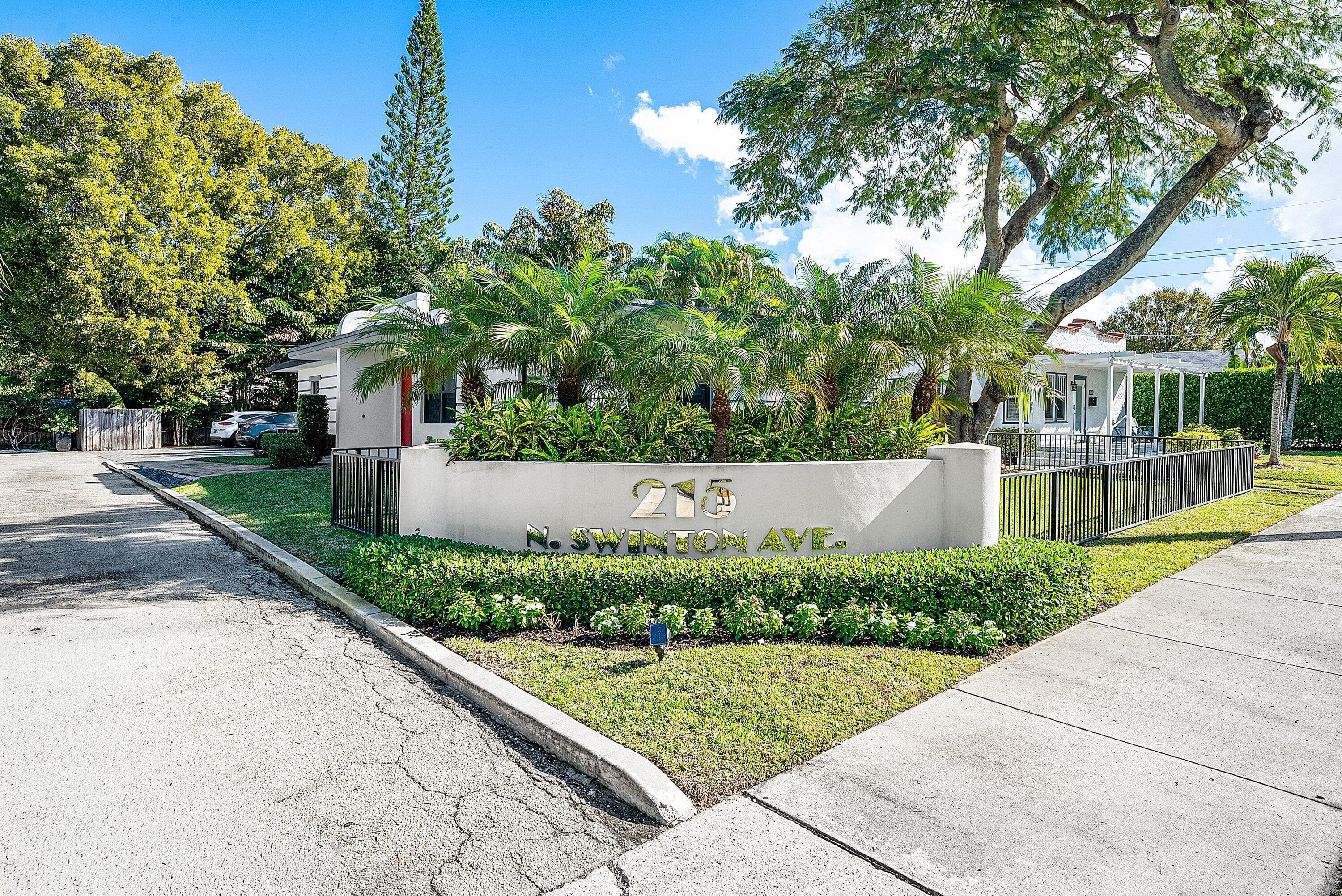 215 N Swinton Avenue, Delray Beach, FL 33444 2