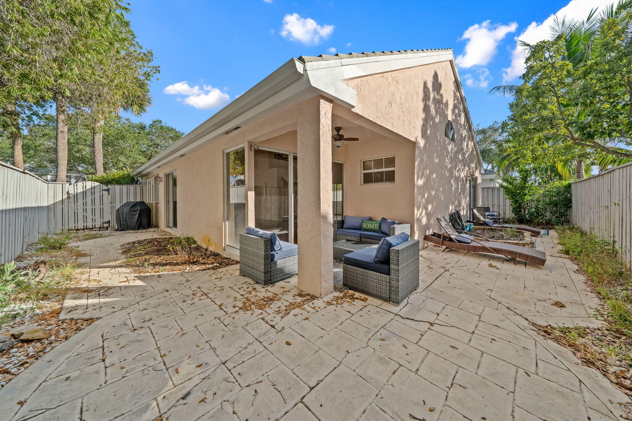 28 Governors Court, Palm Beach Gardens, FL 33418 13