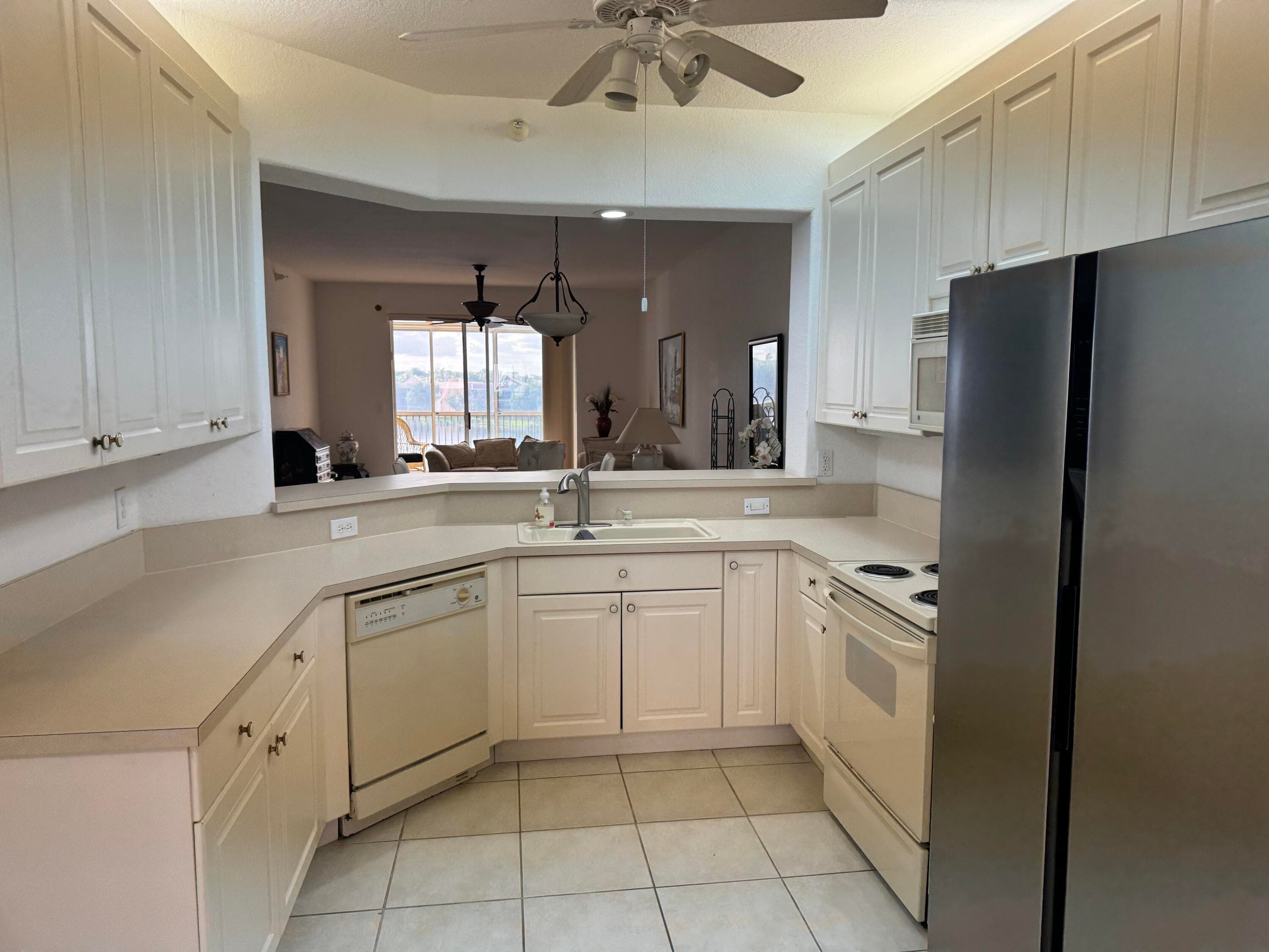 7715 Southampton Terrace 405, Tamarac, FL 33321 8