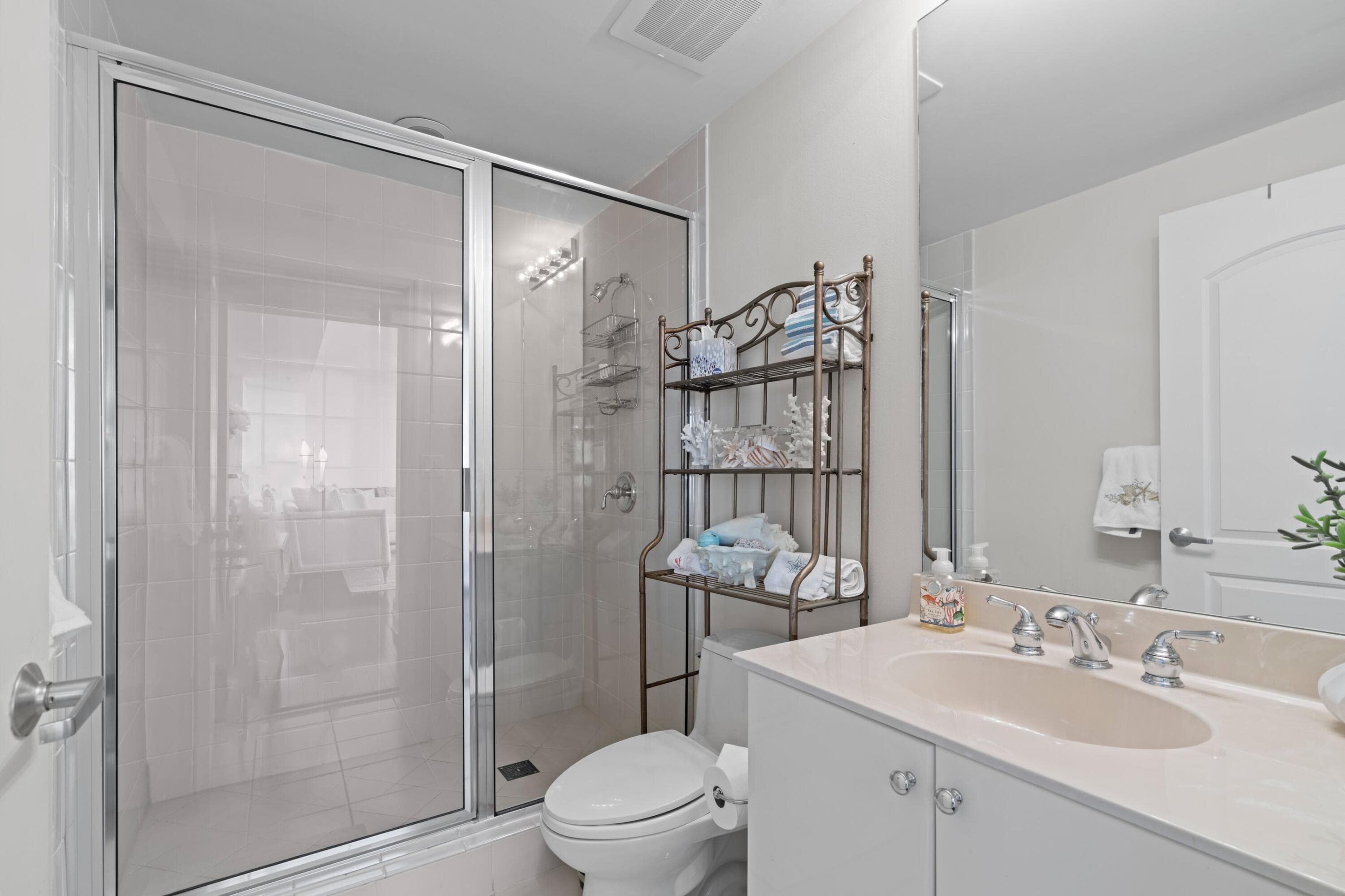 801 S Olive Avenue 1402, West Palm Beach, FL 33401 17
