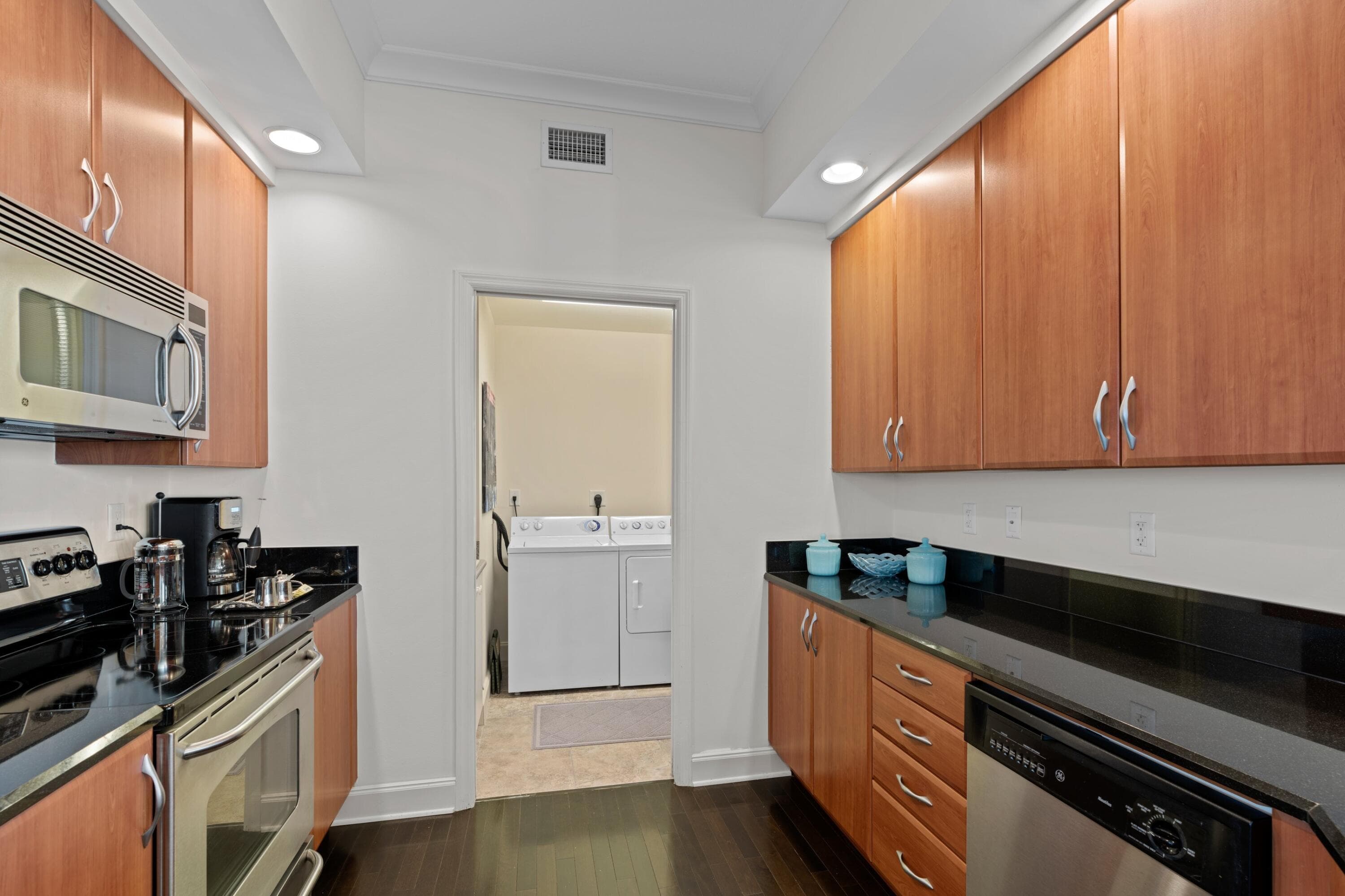 801 S Olive Avenue 1402, West Palm Beach, FL 33401 5