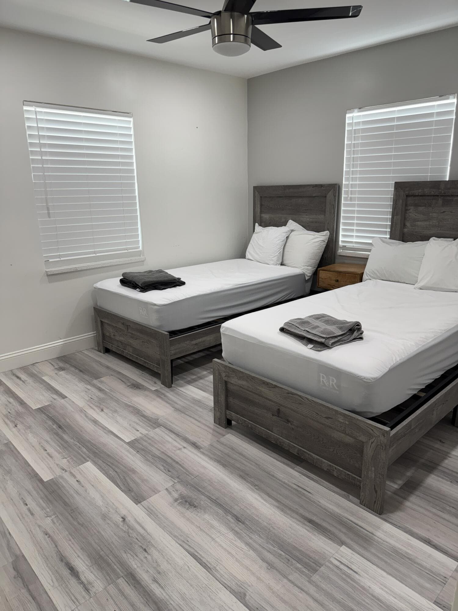 200 NE 56th Street 200, Oakland Park, FL 33334 34