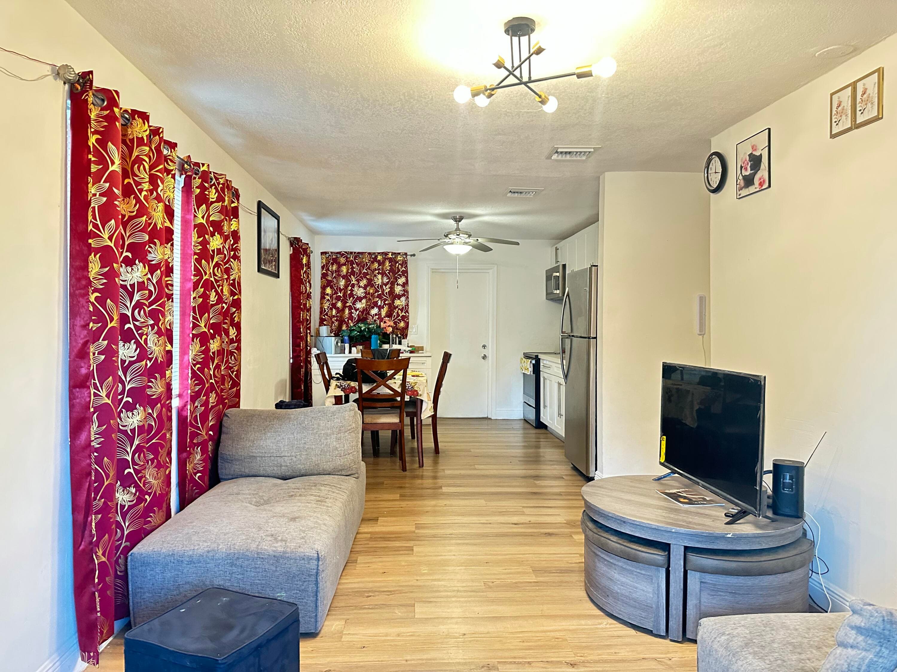 725 58th Street, West Palm Beach, FL 33407 3