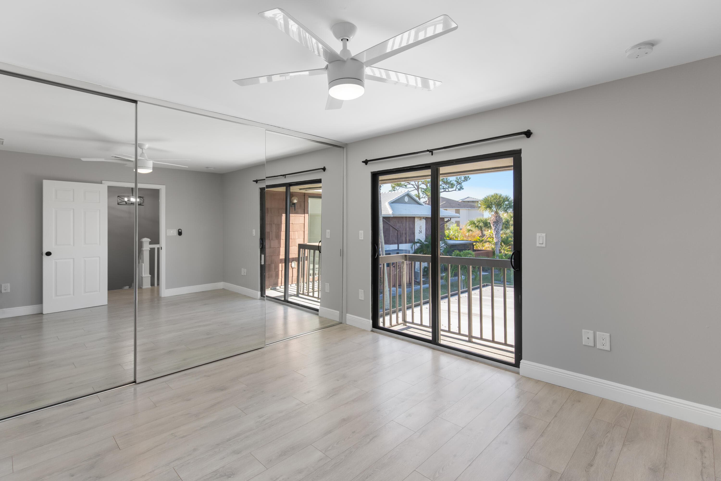 2302 SE Round Table Drive B, Port St. Lucie, FL 34952 22