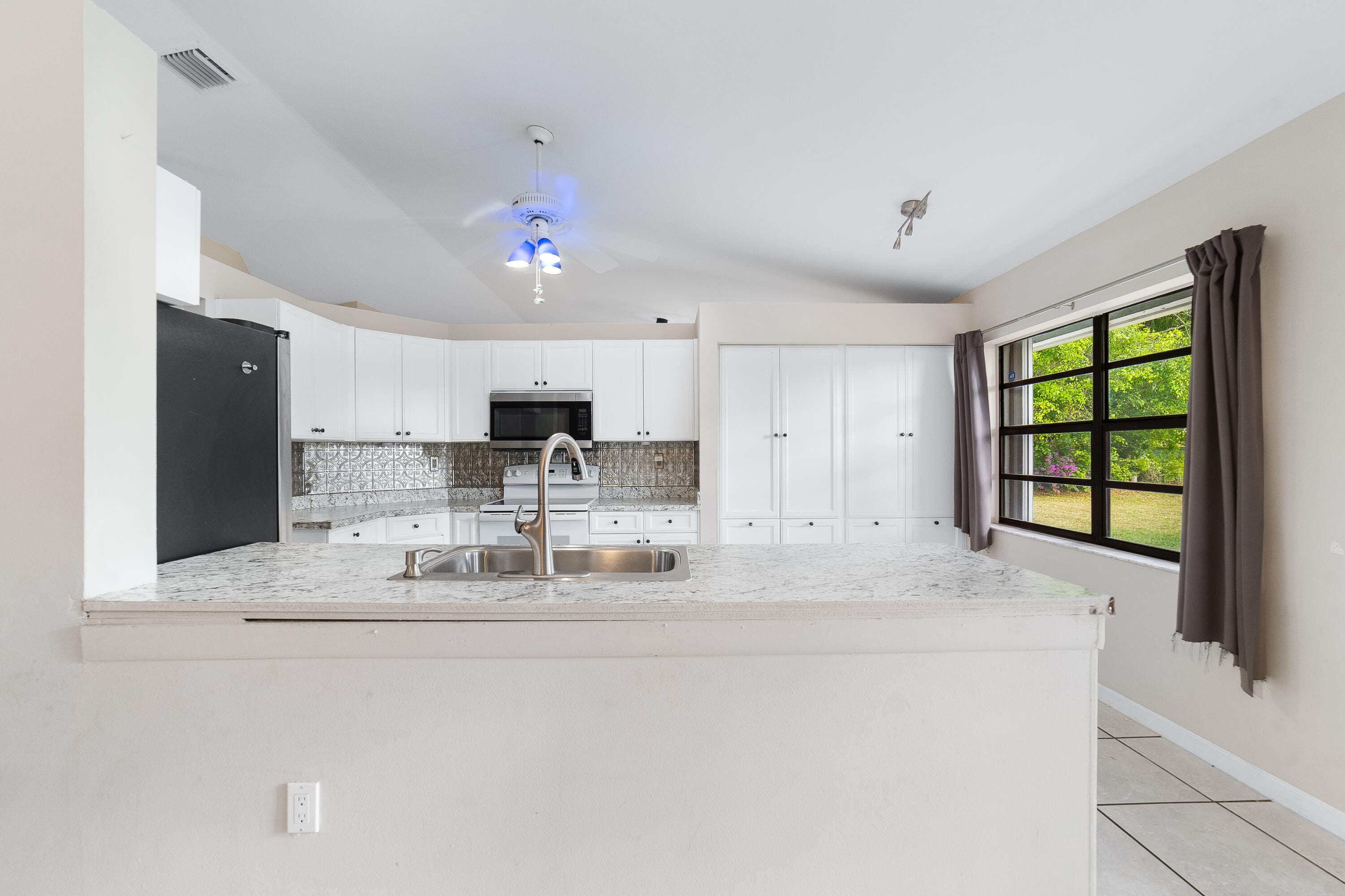 1060 Cedar Creek Way, Davie, FL 33325 6