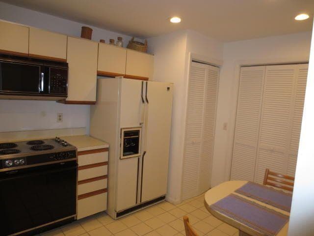 7535 La Paz Boulevard 307, Boca Raton, FL 33433 4