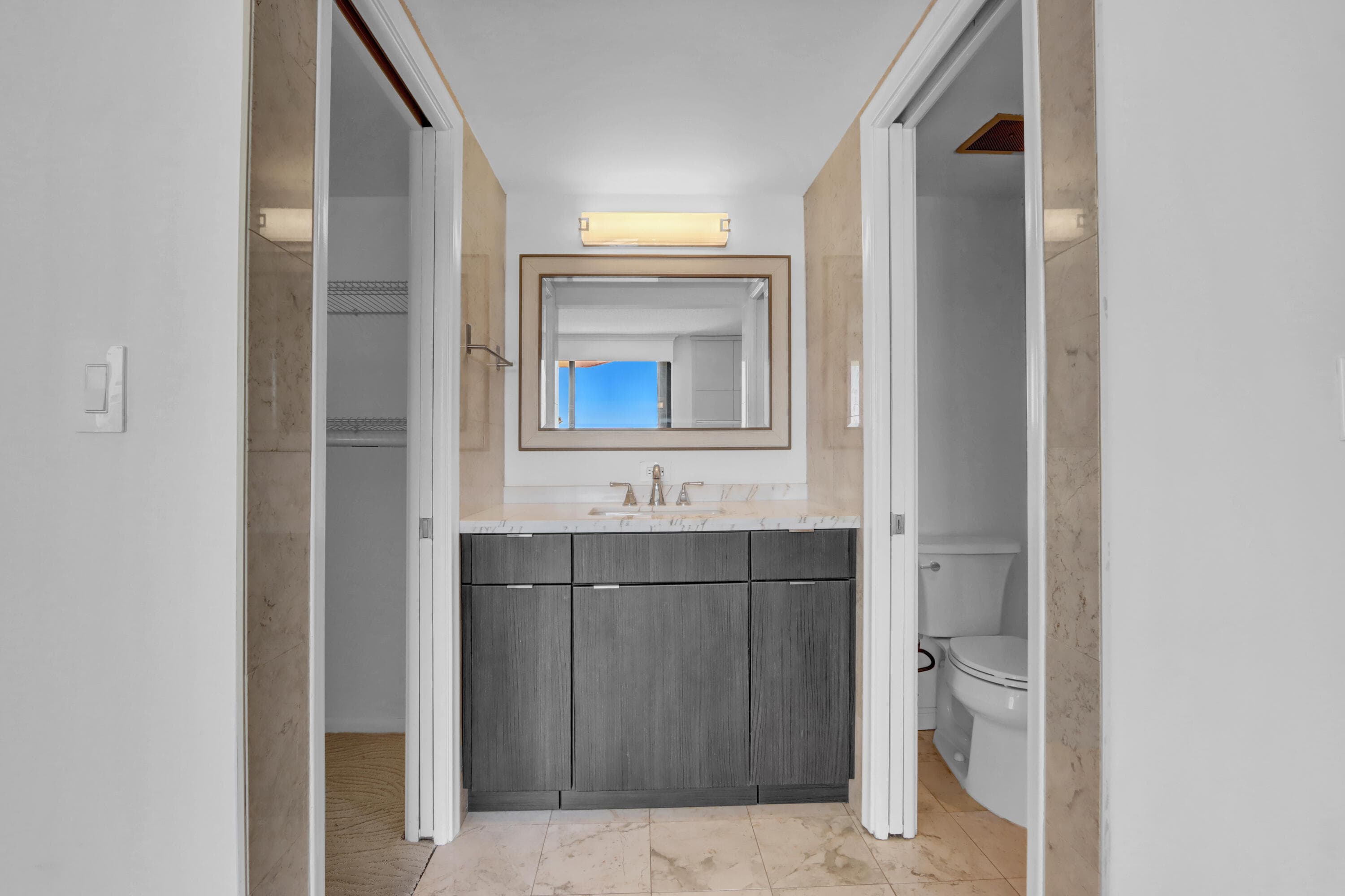2000 Presidential Way 504, West Palm Beach, FL 33401 6
