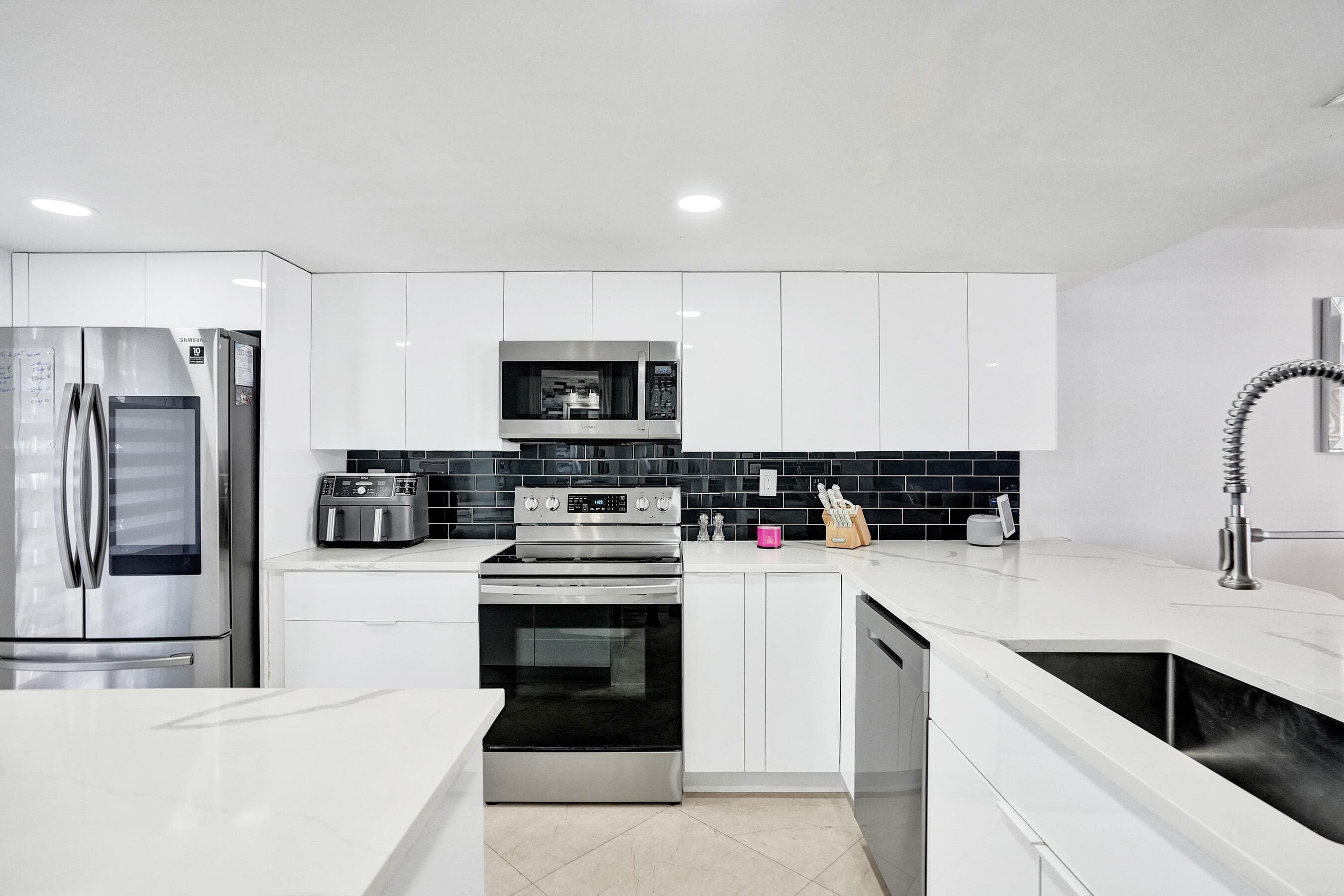 868 Crystal Lake Drive, Deerfield Beach, FL 33064 4