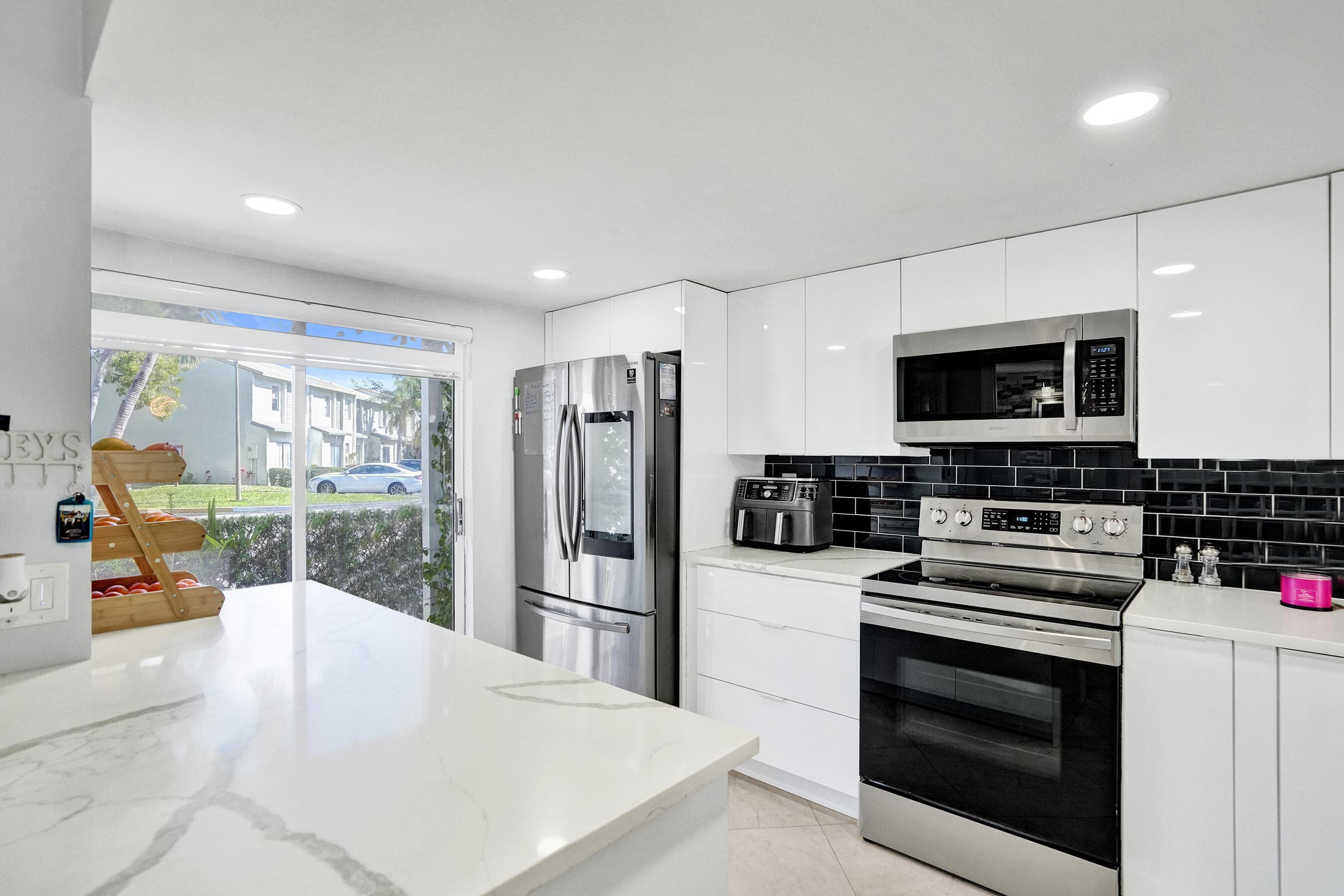 868 Crystal Lake Drive, Deerfield Beach, FL 33064 9