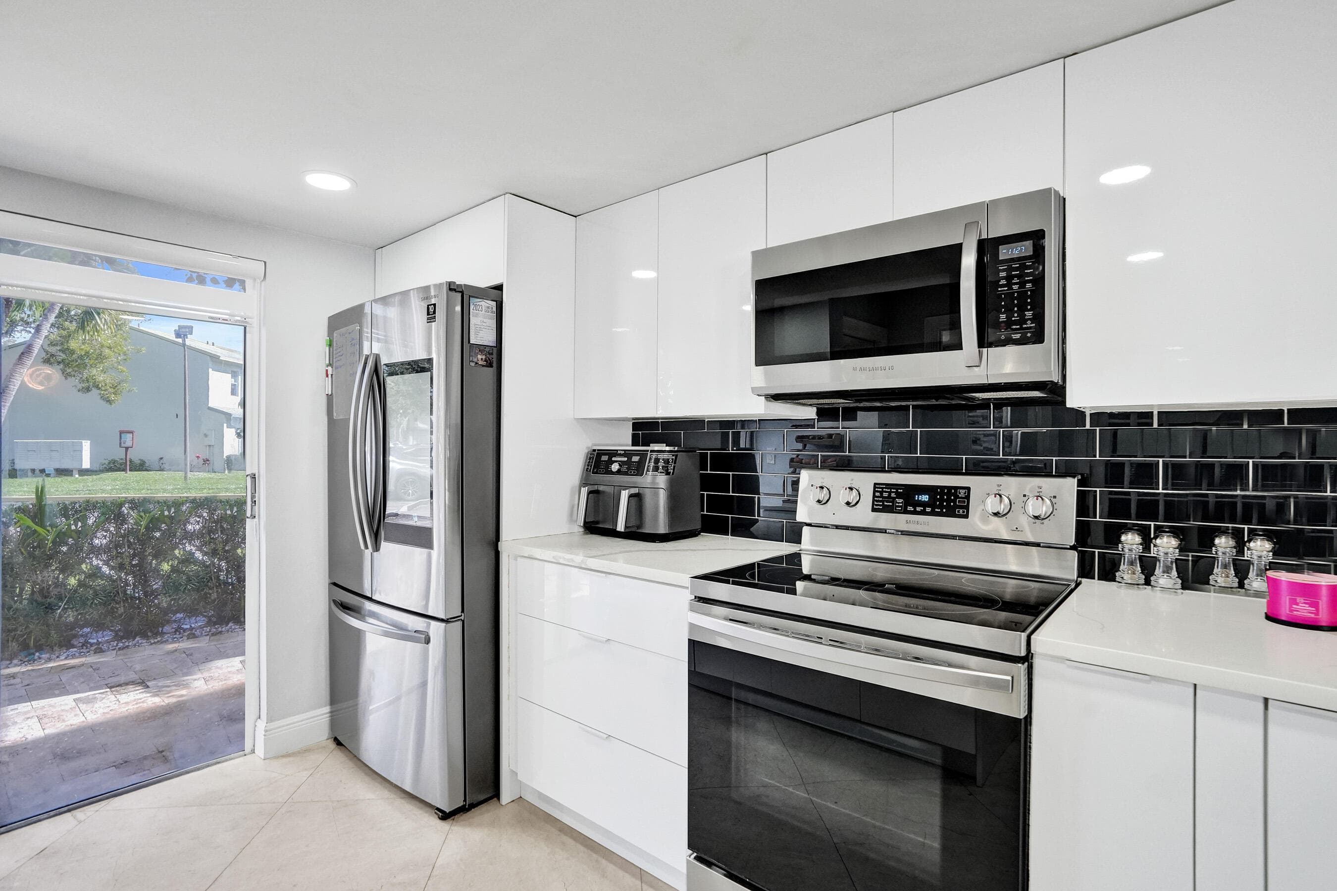 868 Crystal Lake Drive, Deerfield Beach, FL 33064 10