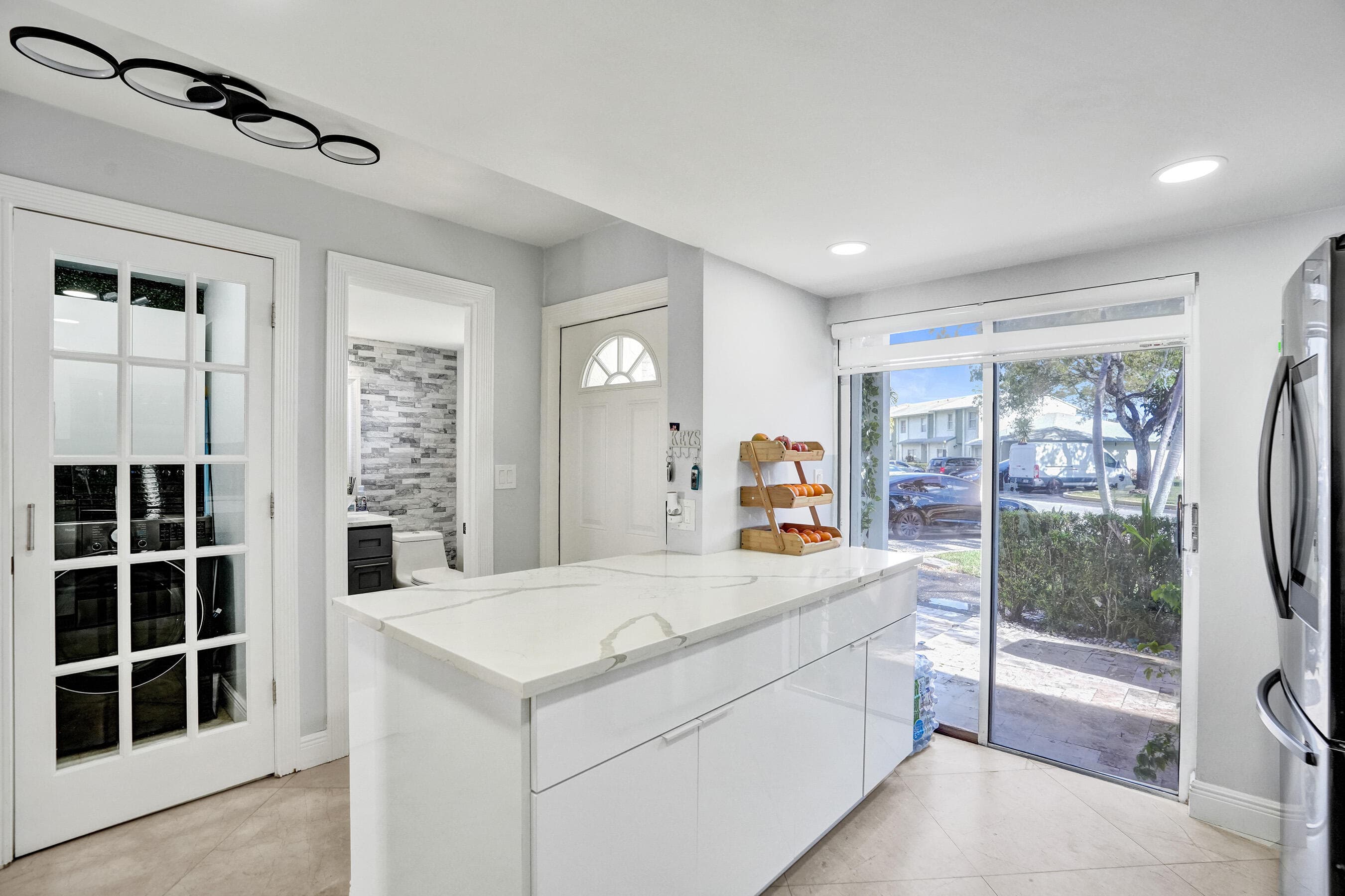 868 Crystal Lake Drive, Deerfield Beach, FL 33064 16