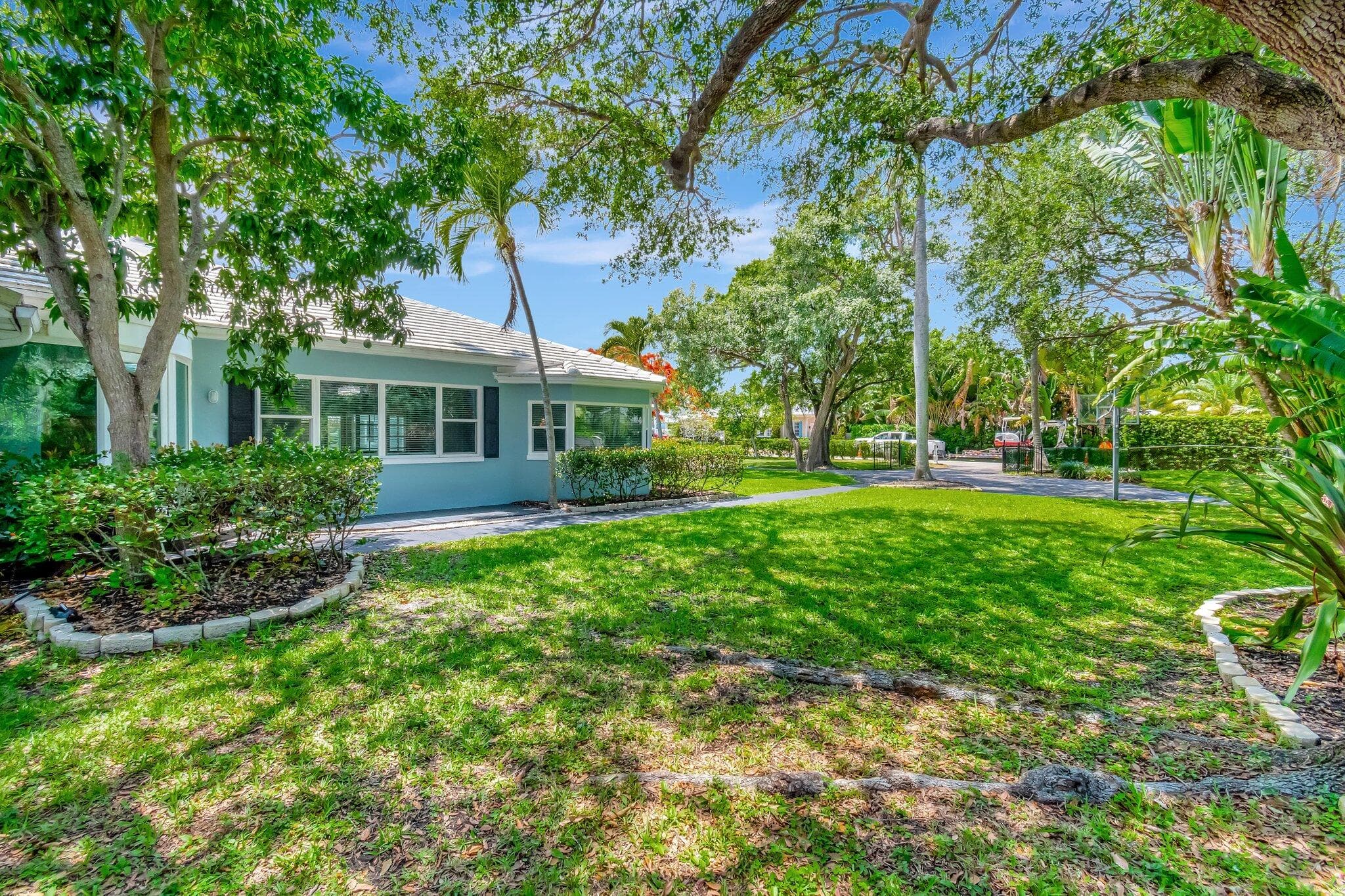 1220 N Swinton Avenue, Delray Beach, FL 33444 5