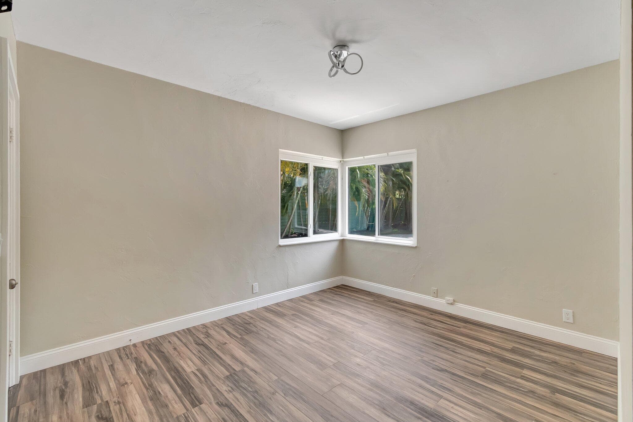 1220 N Swinton Avenue, Delray Beach, FL 33444 38