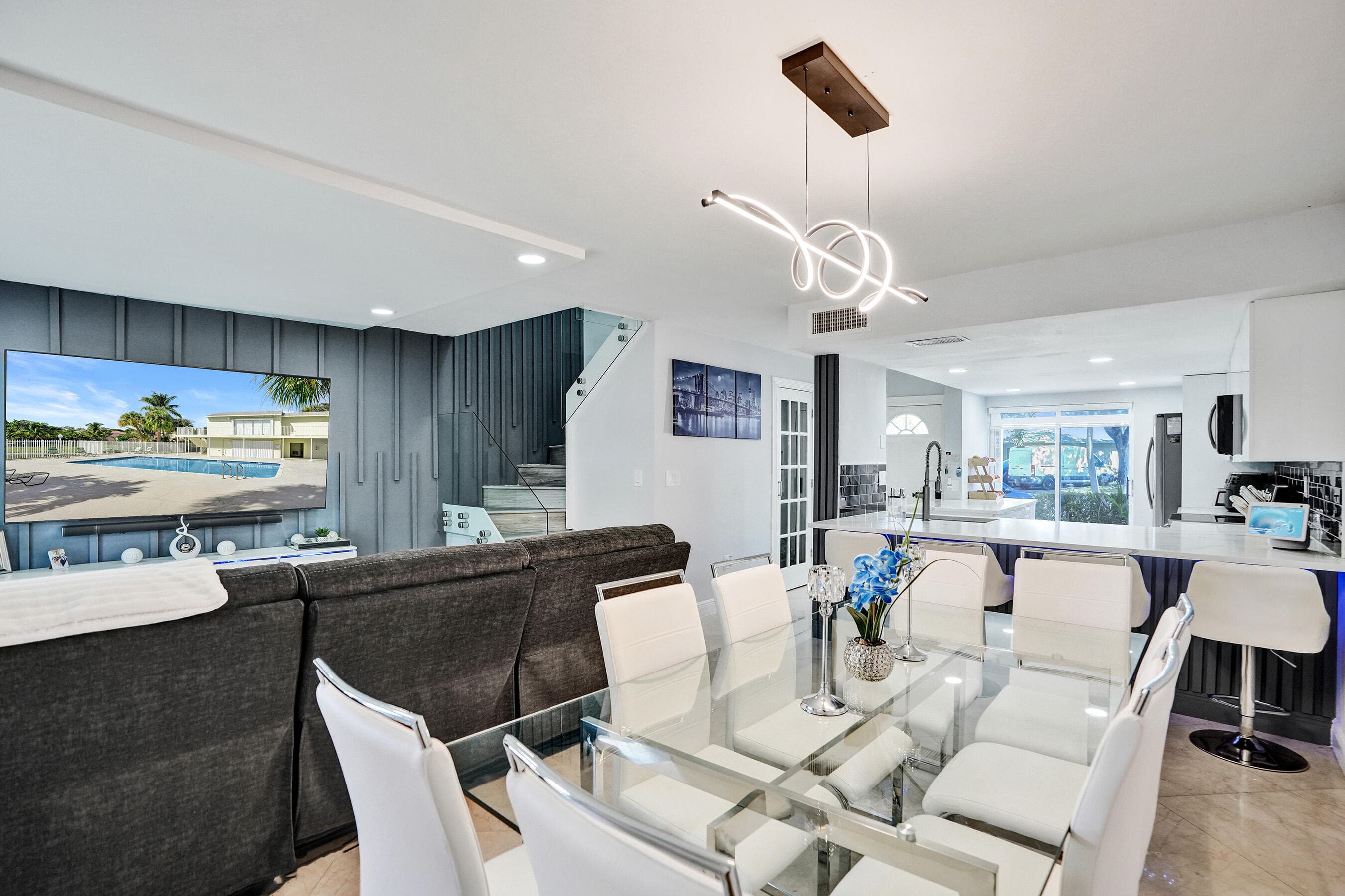 868 Crystal Lake Drive, Deerfield Beach, FL 33064 23