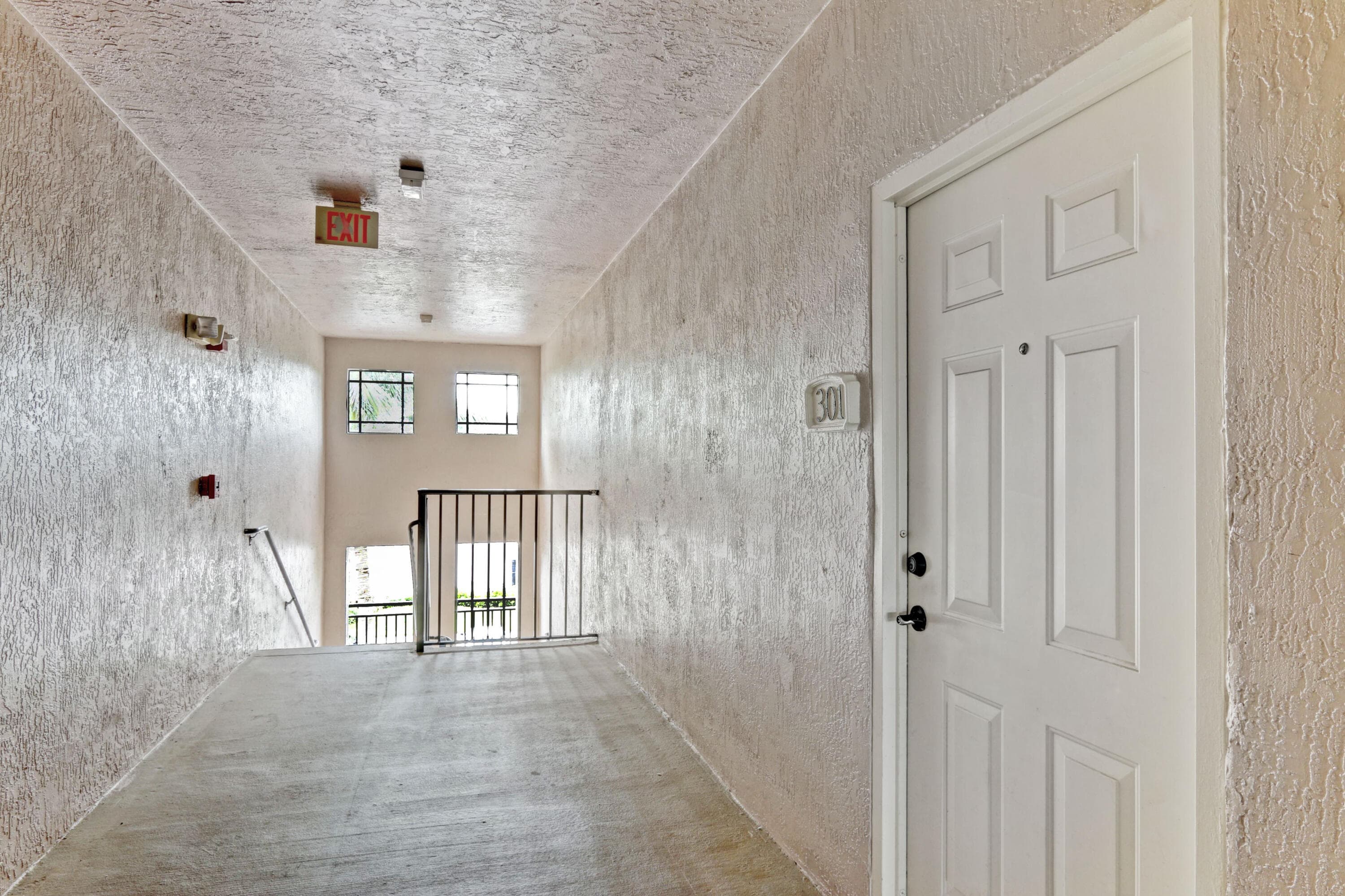 2806 Veronia Drive 301, Palm Beach Gardens, FL 33410 3