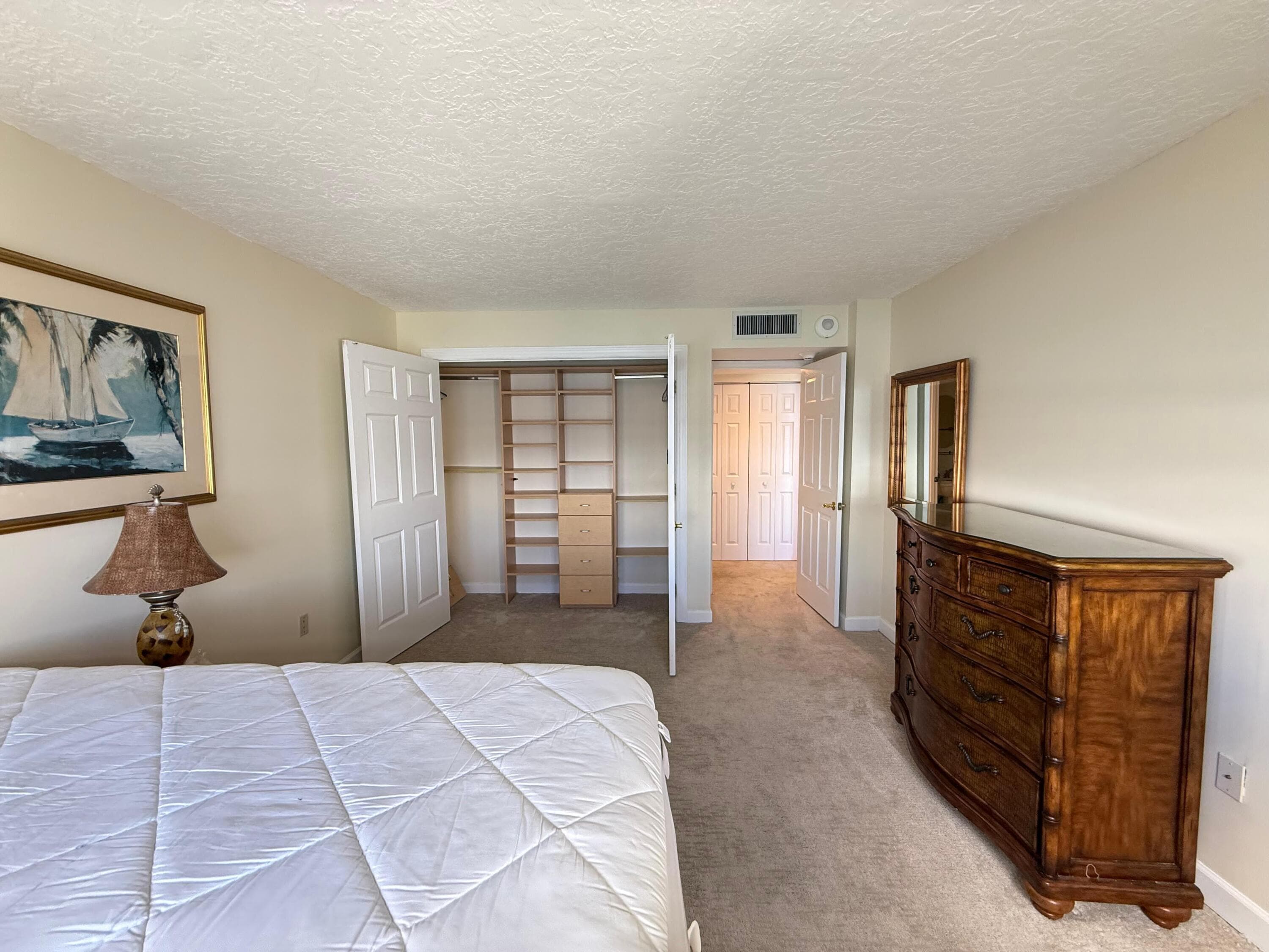 5600 N Flagler Drive 2209, West Palm Beach, FL 33407 20