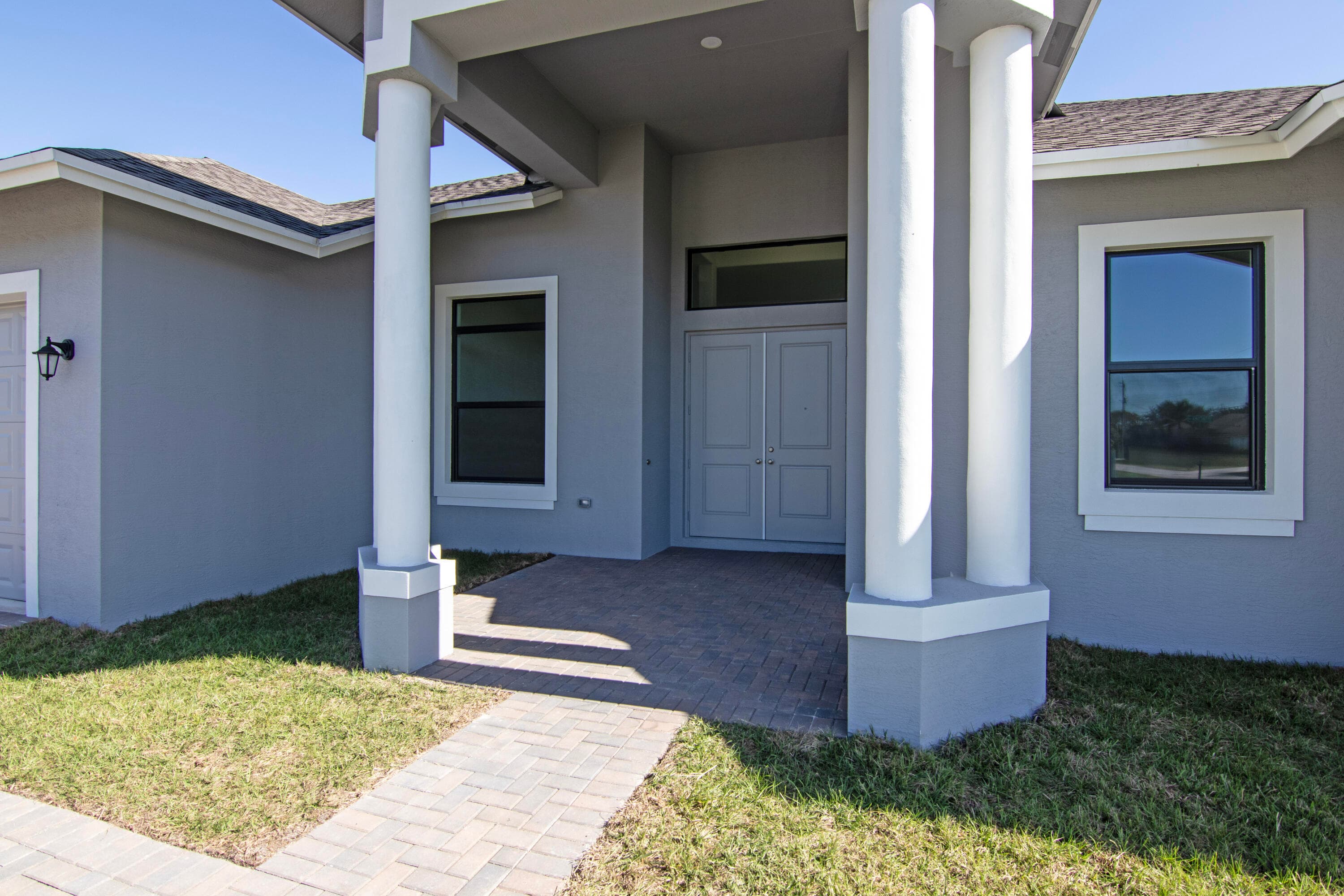4689 SW Tacoma Street, Port St. Lucie, FL 34953 2