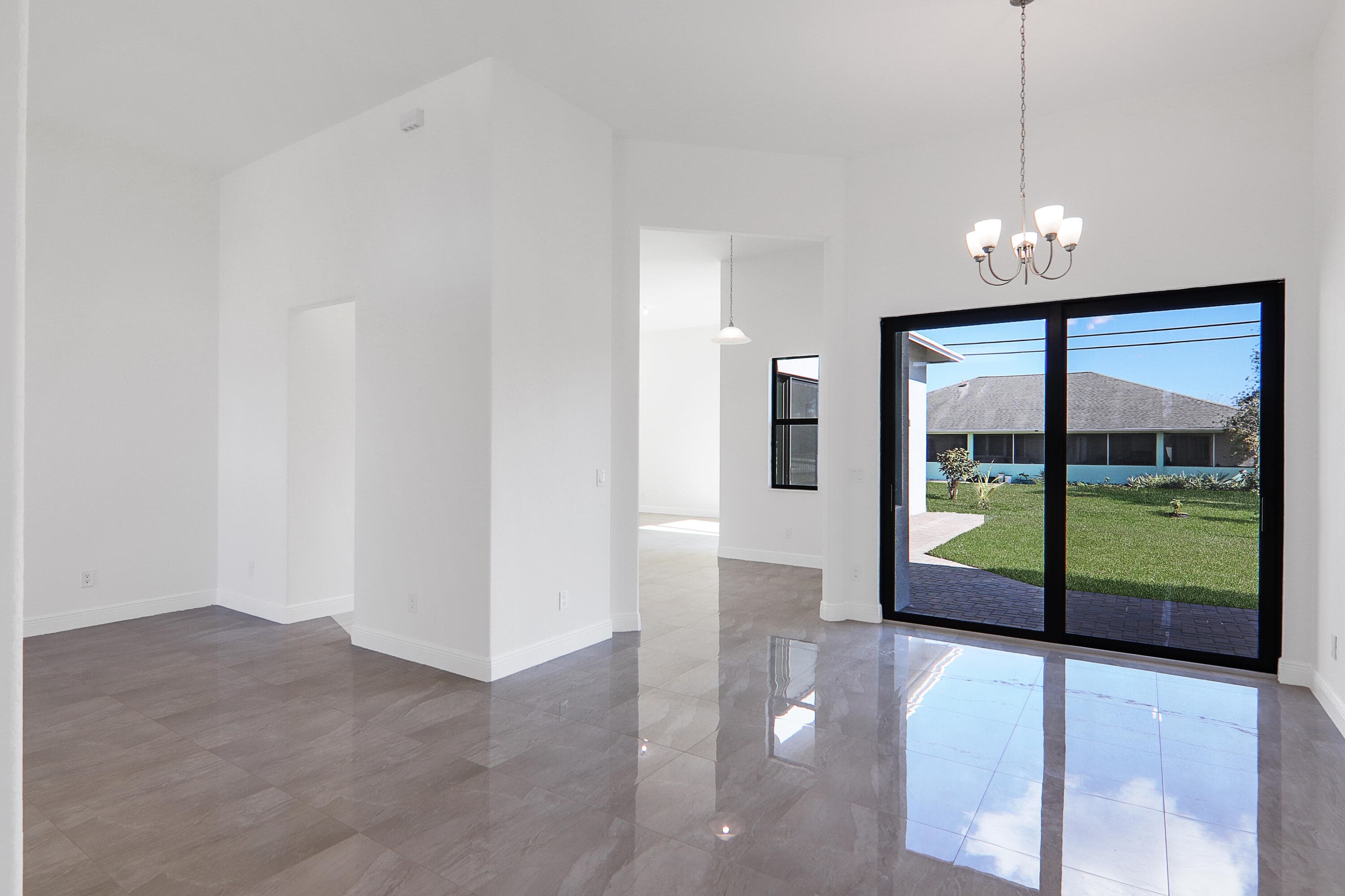 4689 SW Tacoma Street, Port St. Lucie, FL 34953 12