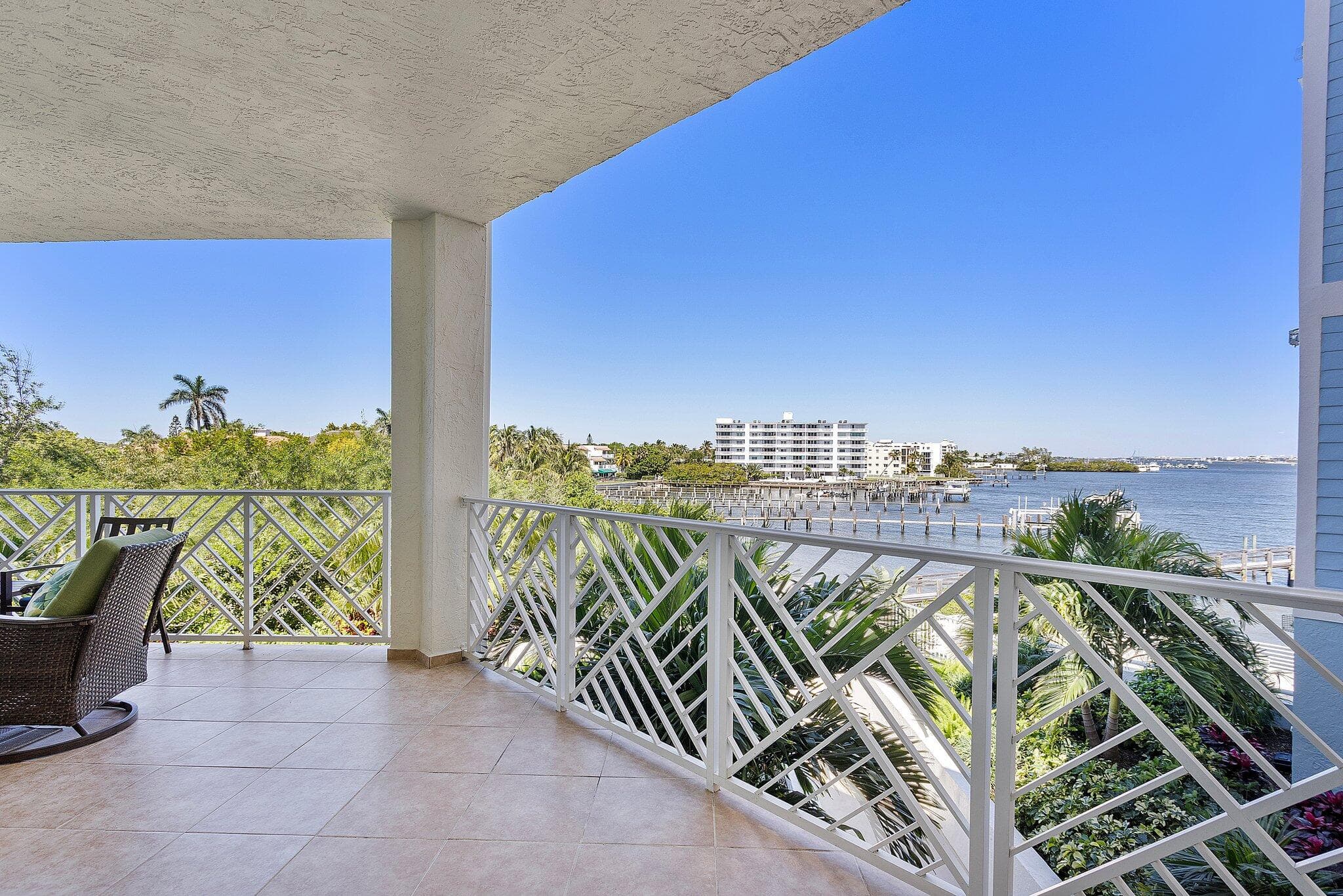 309 E Ocean Avenue 205, Lantana, FL 33462 18