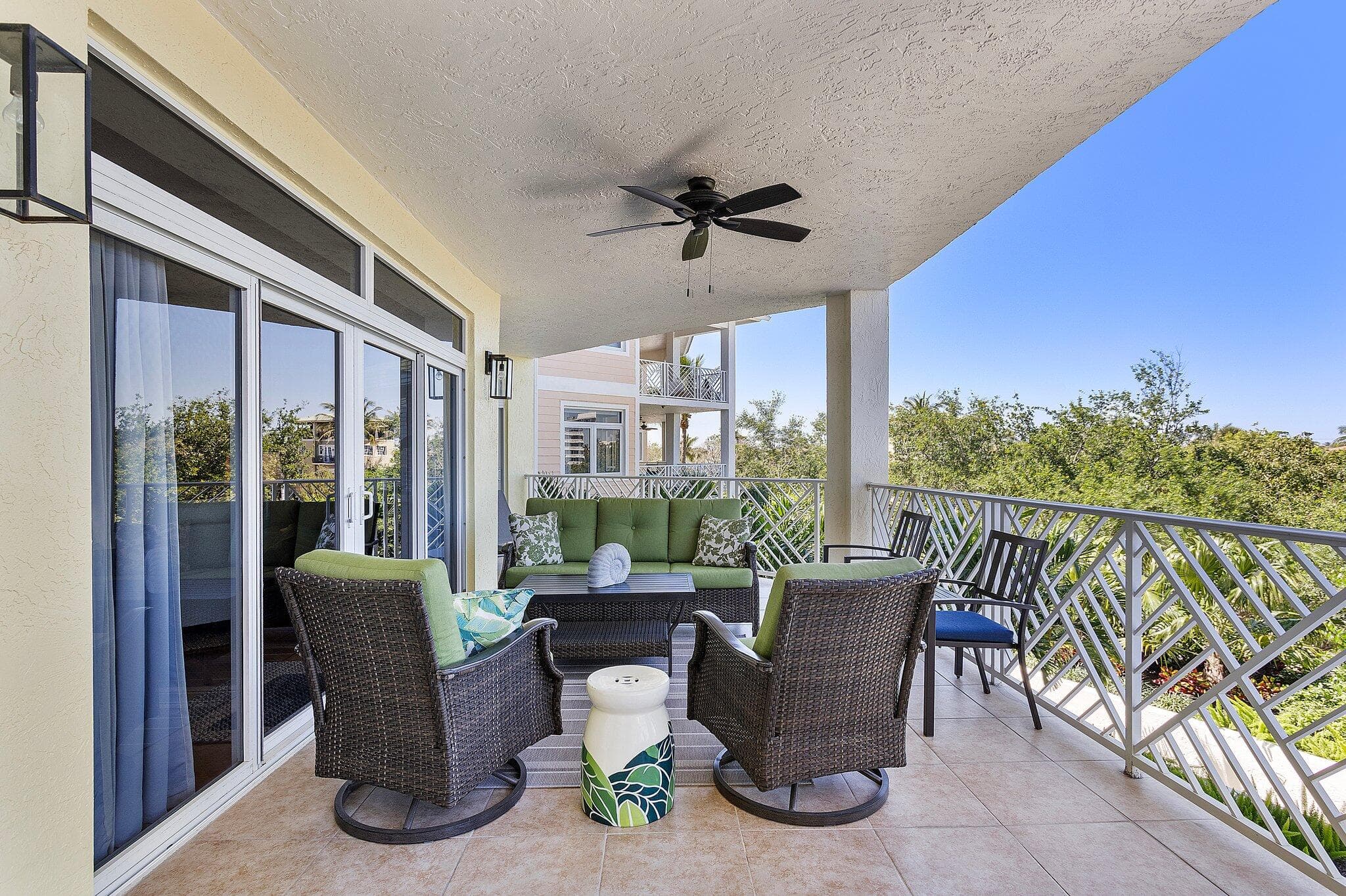 309 E Ocean Avenue 205, Lantana, FL 33462 24