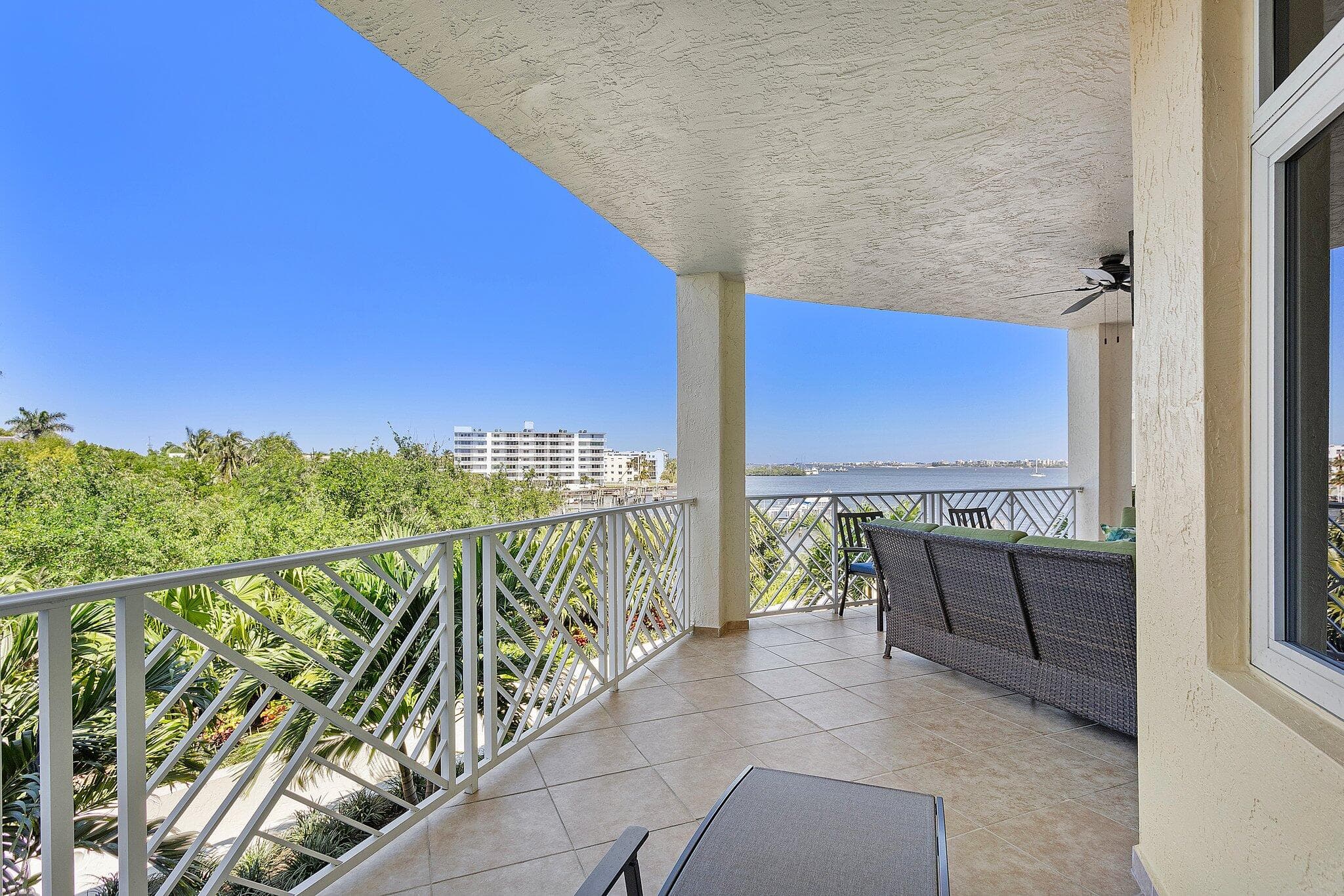 309 E Ocean Avenue 205, Lantana, FL 33462 32