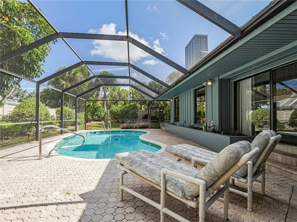 1330 Shorewinds Lane, Vero Beach, FL 32963 5