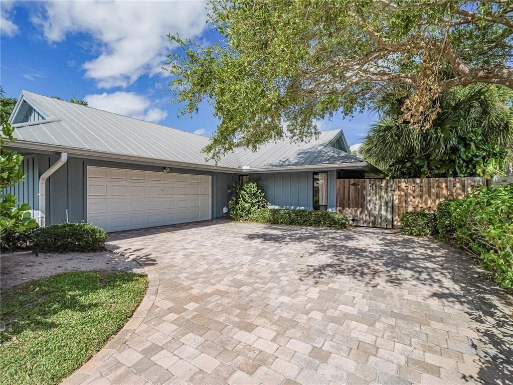 1330 Shorewinds Lane, Vero Beach, FL 32963 7