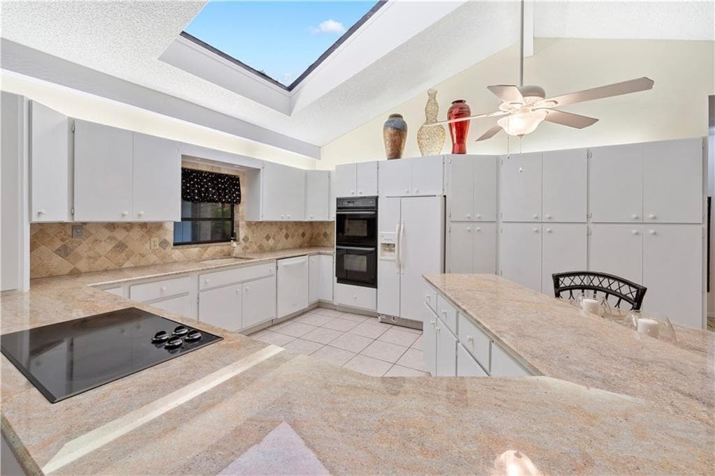 1330 Shorewinds Lane, Vero Beach, FL 32963 8