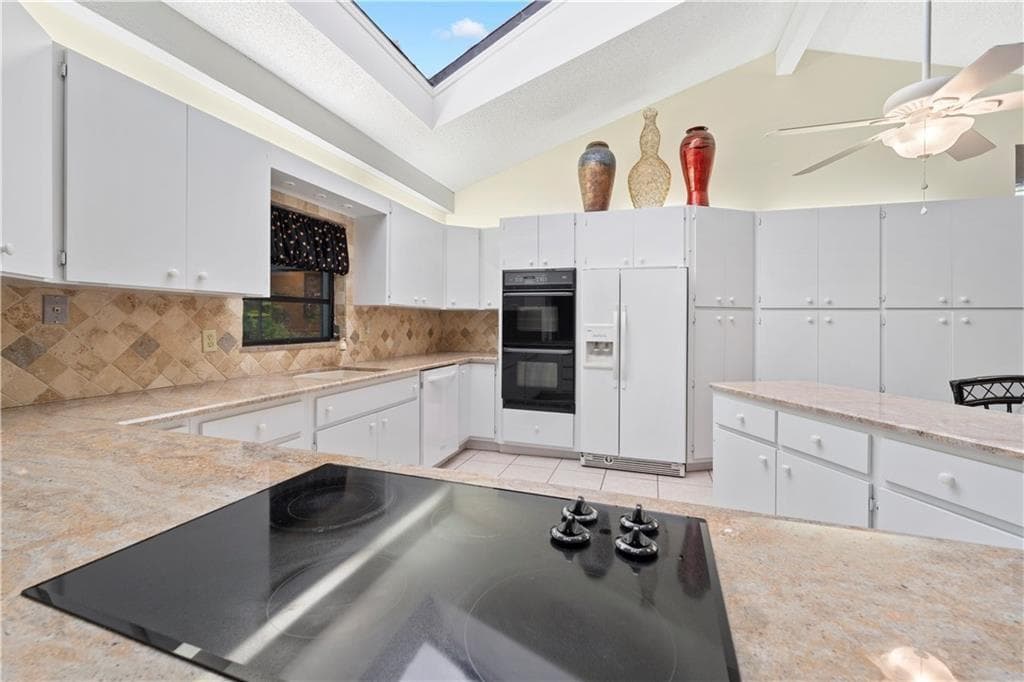 1330 Shorewinds Lane, Vero Beach, FL 32963 11
