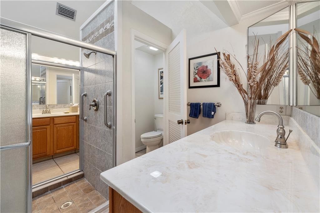 1330 Shorewinds Lane, Vero Beach, FL 32963 33