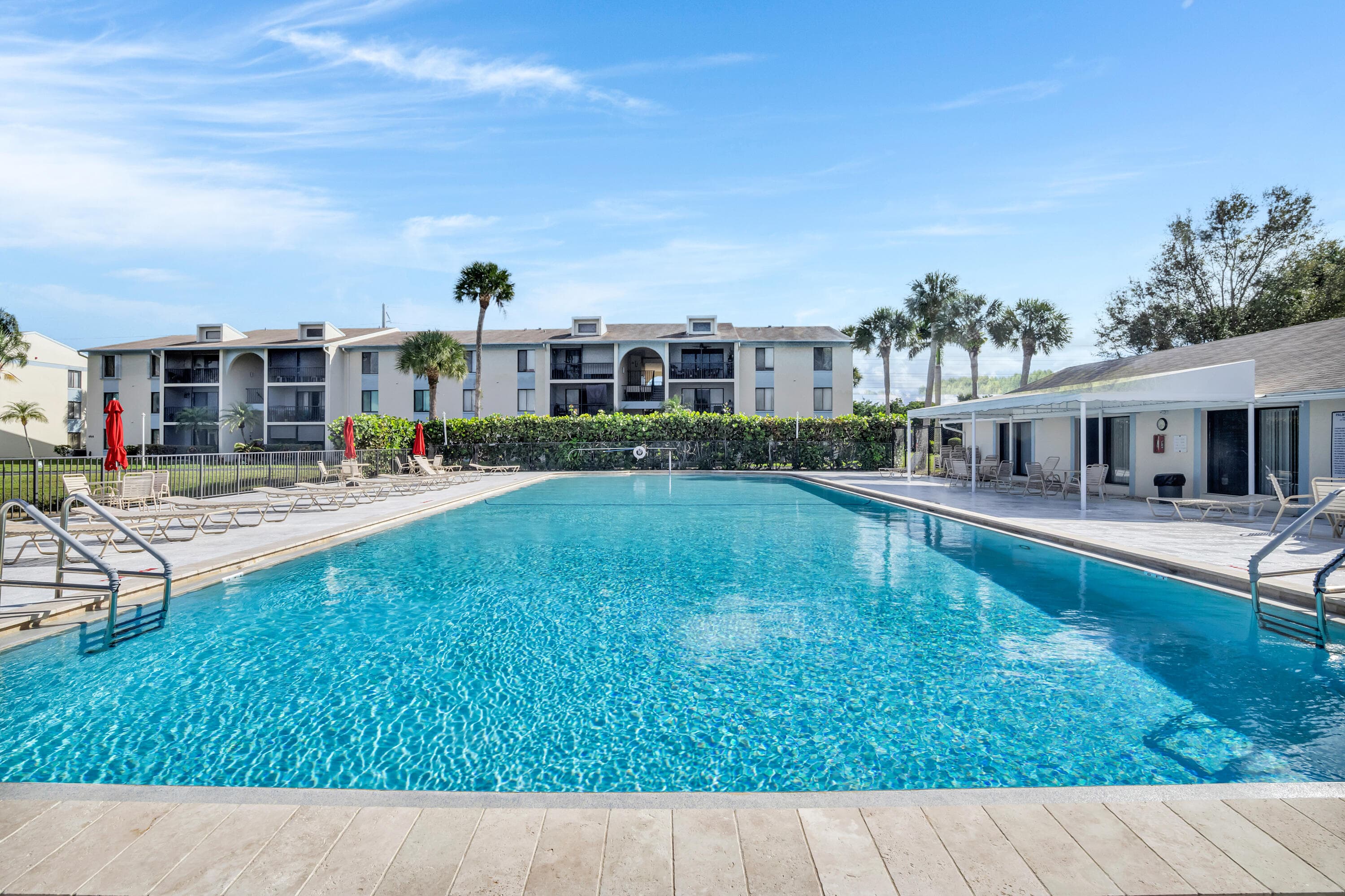 1012 Green Pine Boulevard H2, West Palm Beach, FL 33409 25